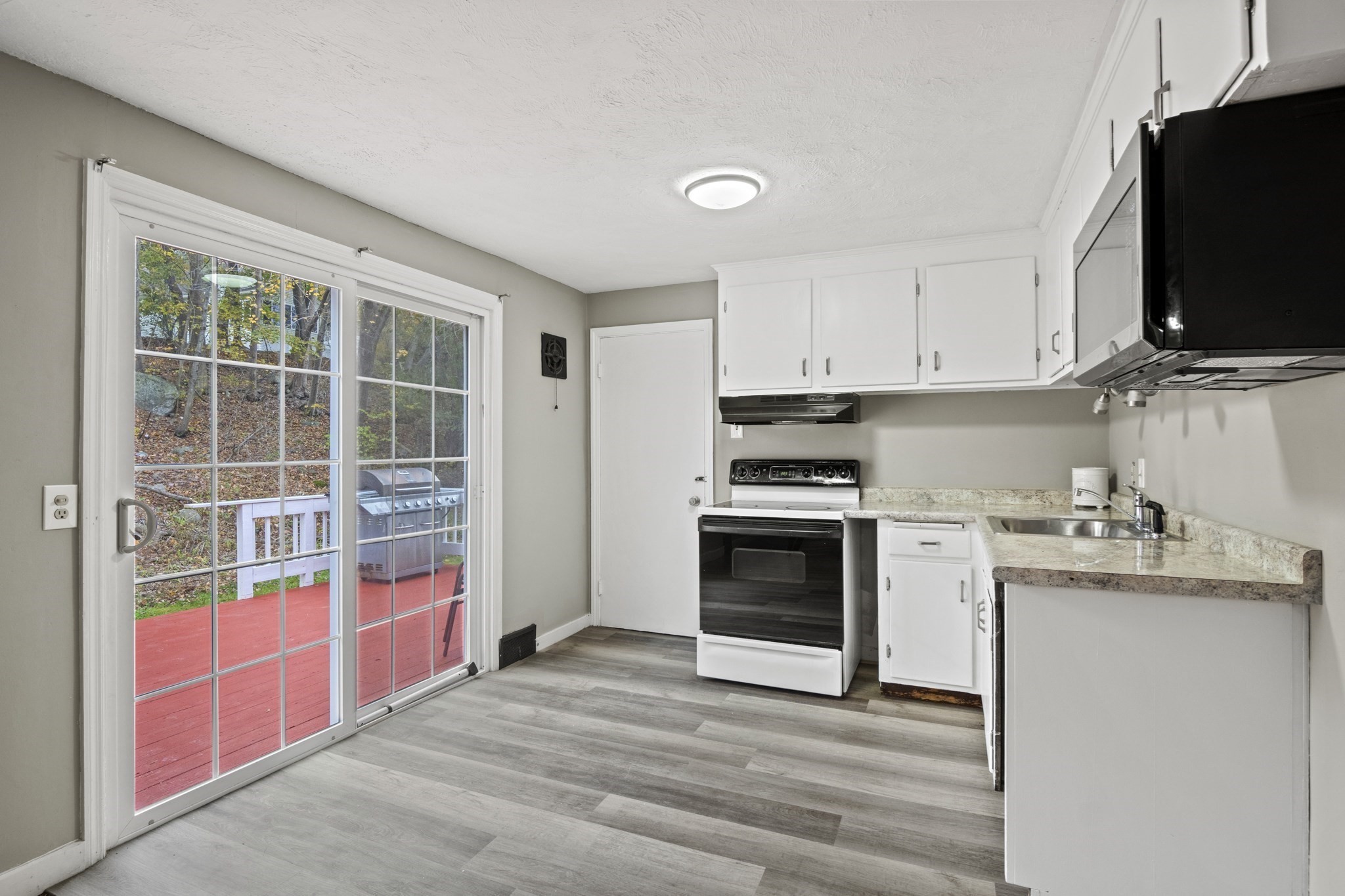 11 Venus Drive, Shrewsbury, MA 01545 - Image 9