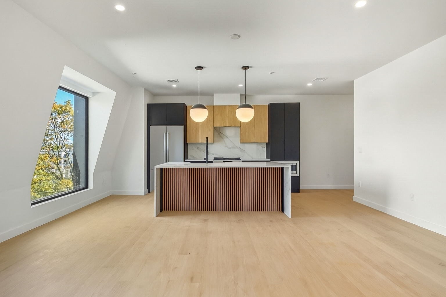 22 High Street Unit PH11, Dorchester, Boston, MA 02122 - Image 2