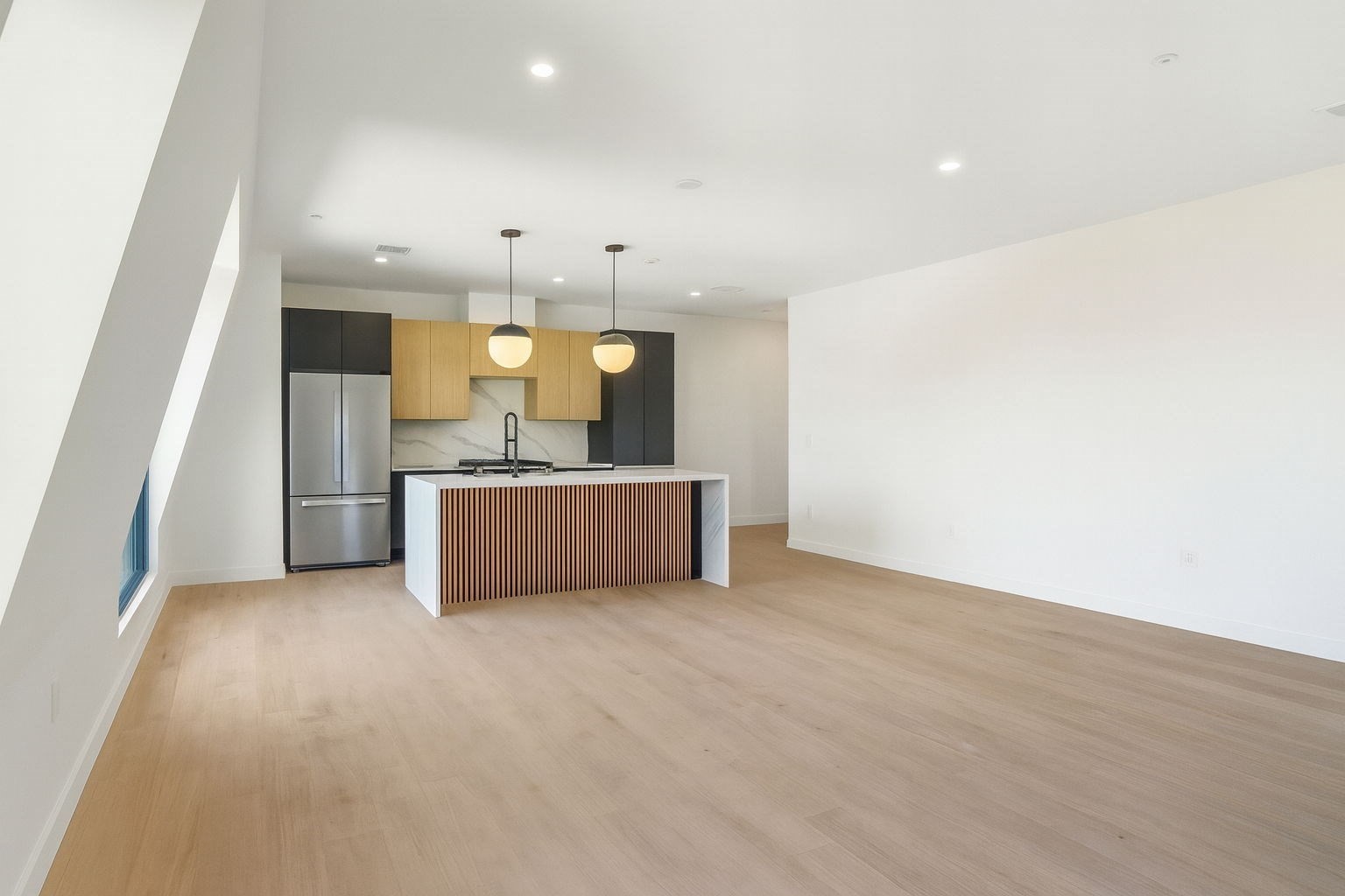 22 High Street Unit PH11, Dorchester, Boston, MA 02122 - Image 3