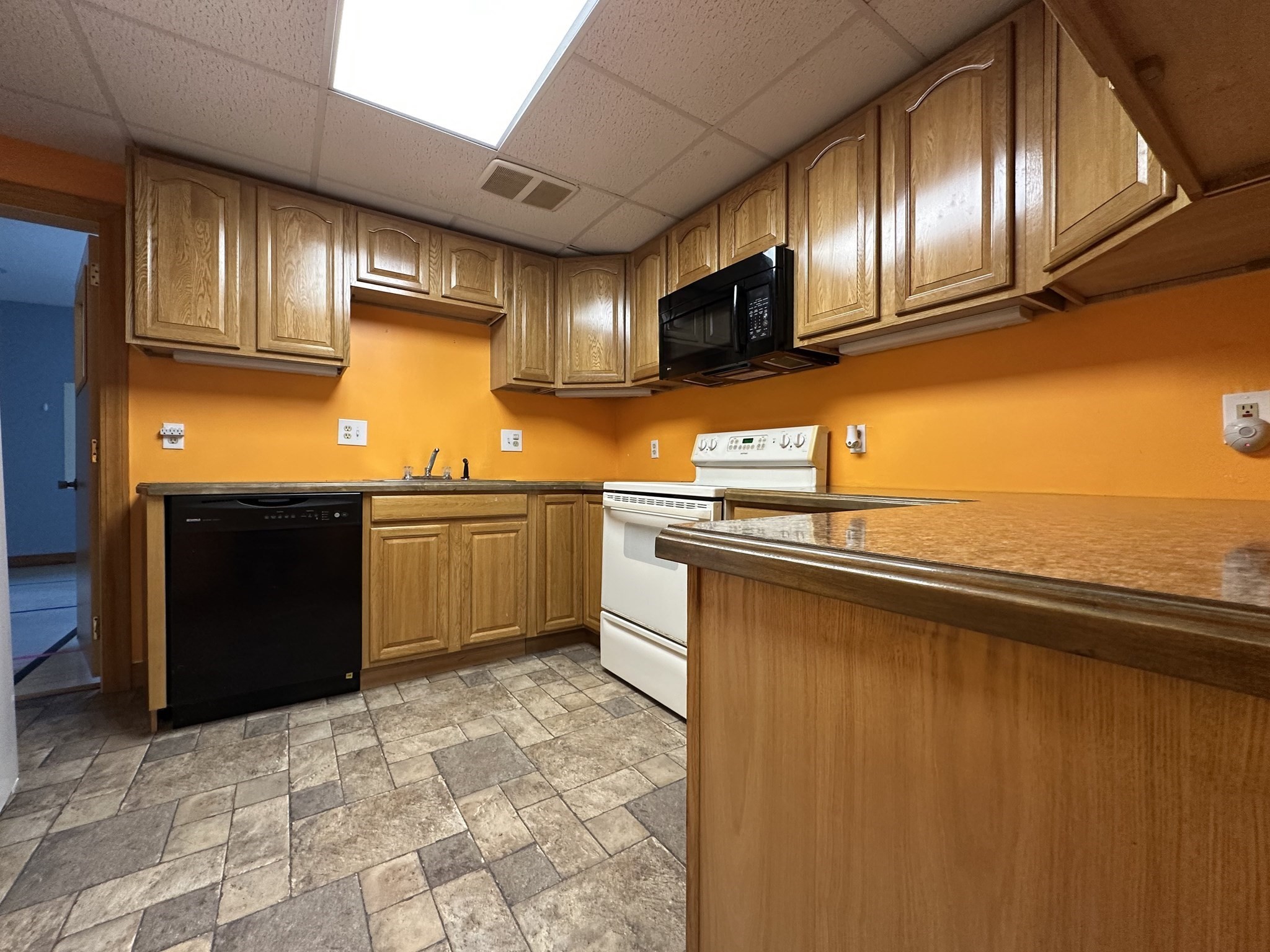 386 Chicopee Street, Chicopee, MA 01013 - Image 7