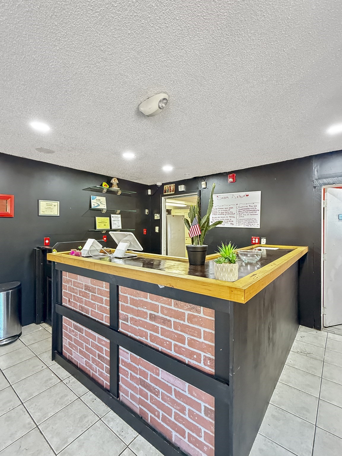 301 Lancaster St, Leominster, MA 01453 - Image 2