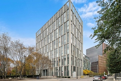 2 Earhart St, Apt 424