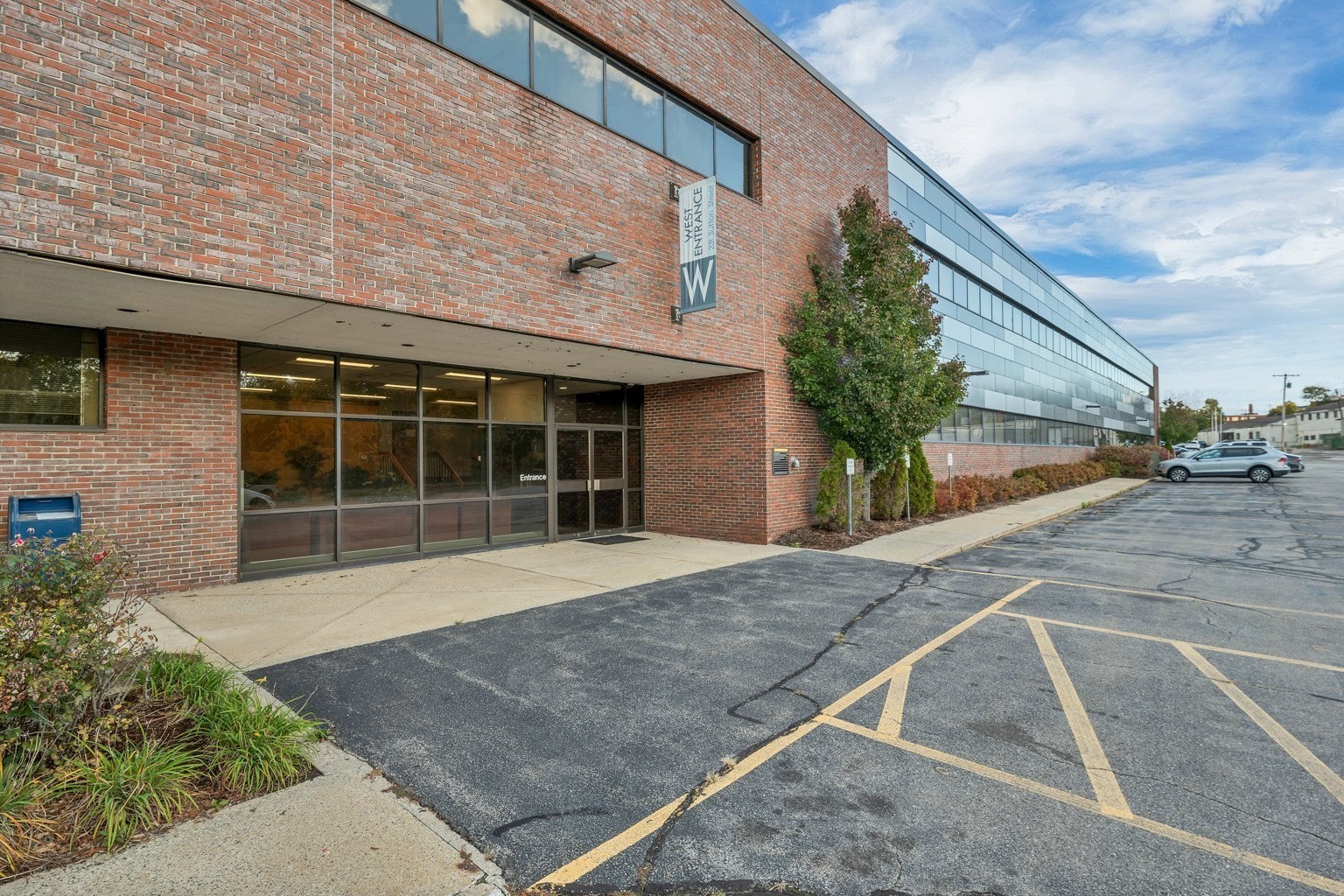 231 Sutton St Unit 2a+2b, North Andover, MA 01845 - Image 2