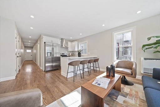 52 Bellevue st, Apt 1