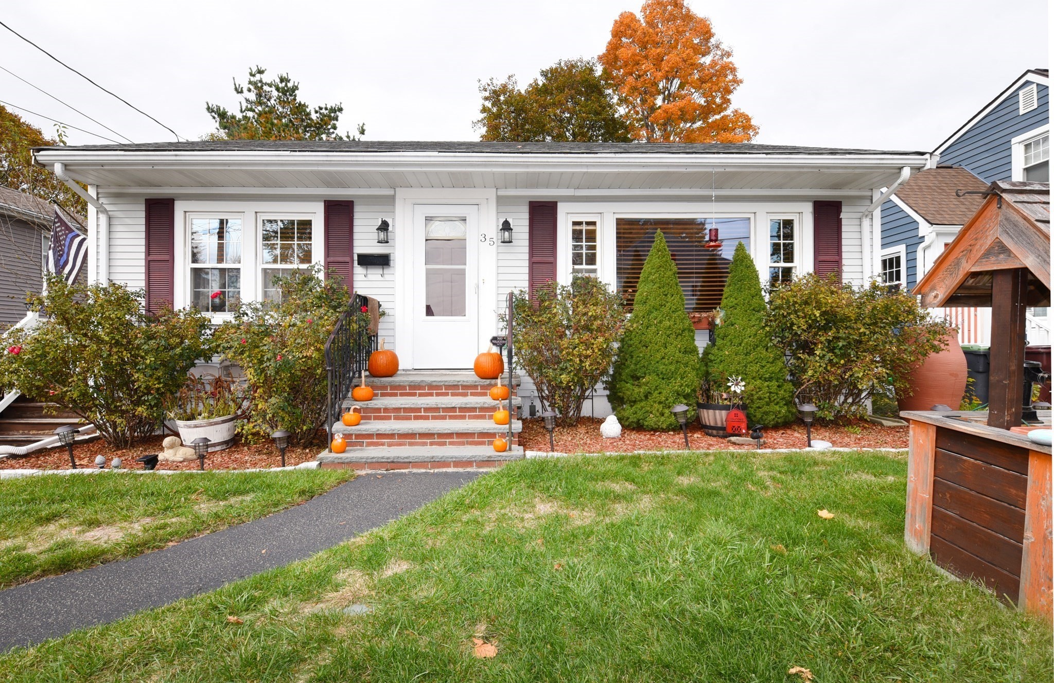 35 Ardmore St, Dedham, MA 02026