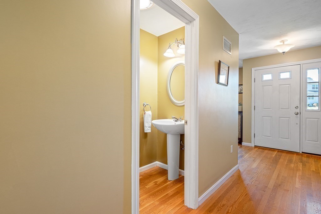 115 Ariel Circle Unit 115, Sutton, MA 01590 - Image 10