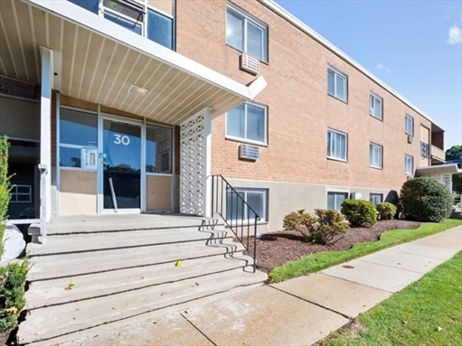 30 JACQUELINE Road, Apt C