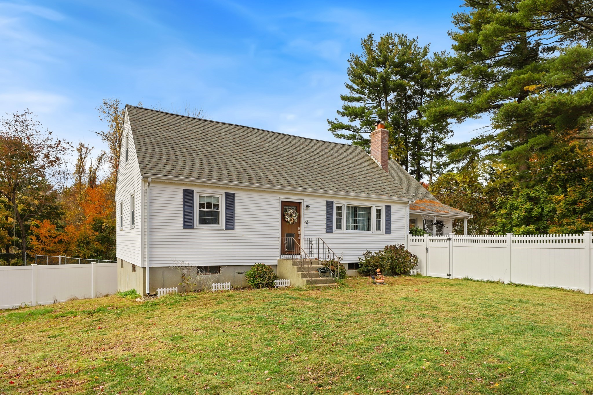 27 Pollard Dr, Millis, MA 02054 - Image 2
