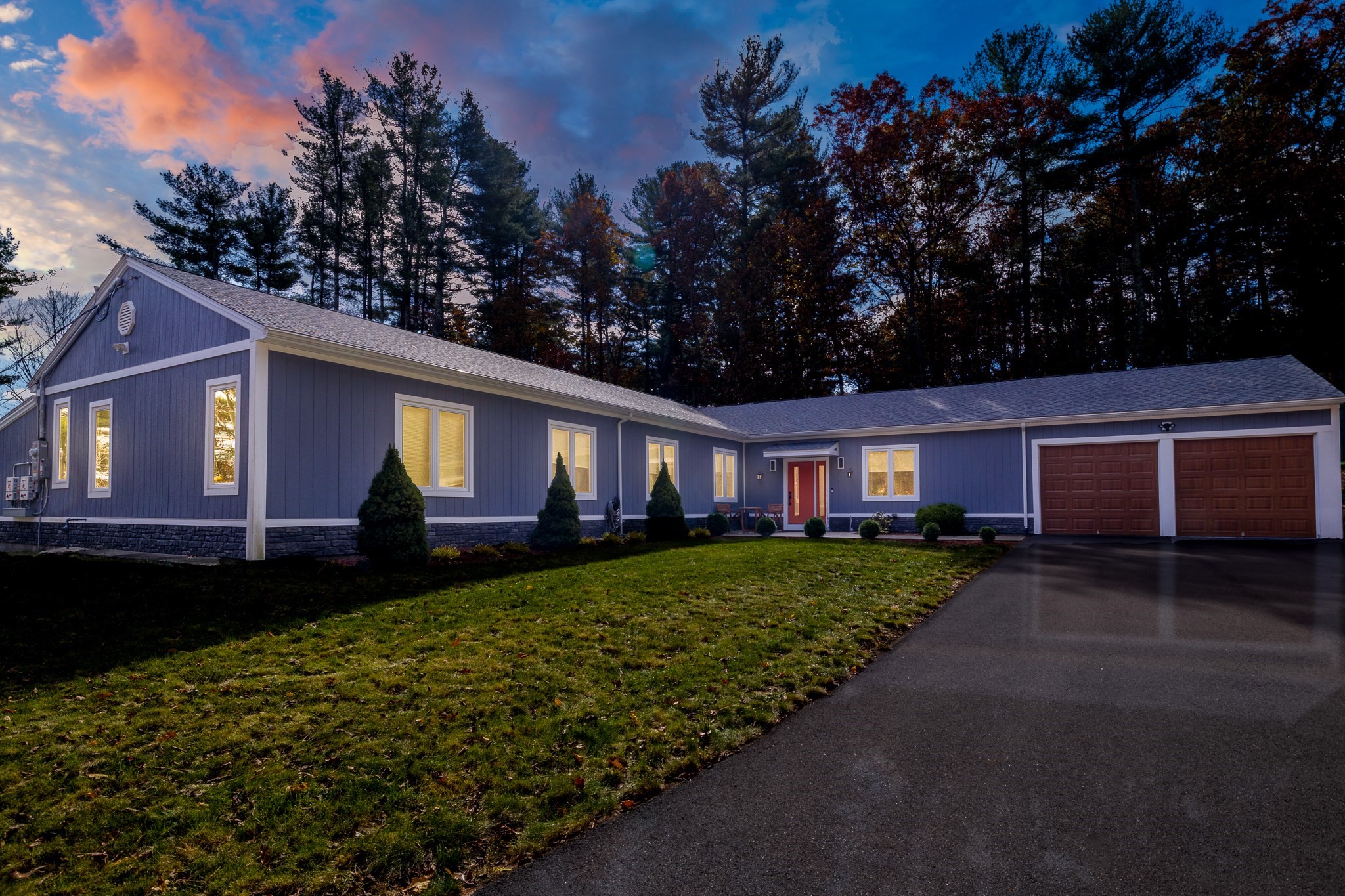 145 W River Street, Upton, MA 01568