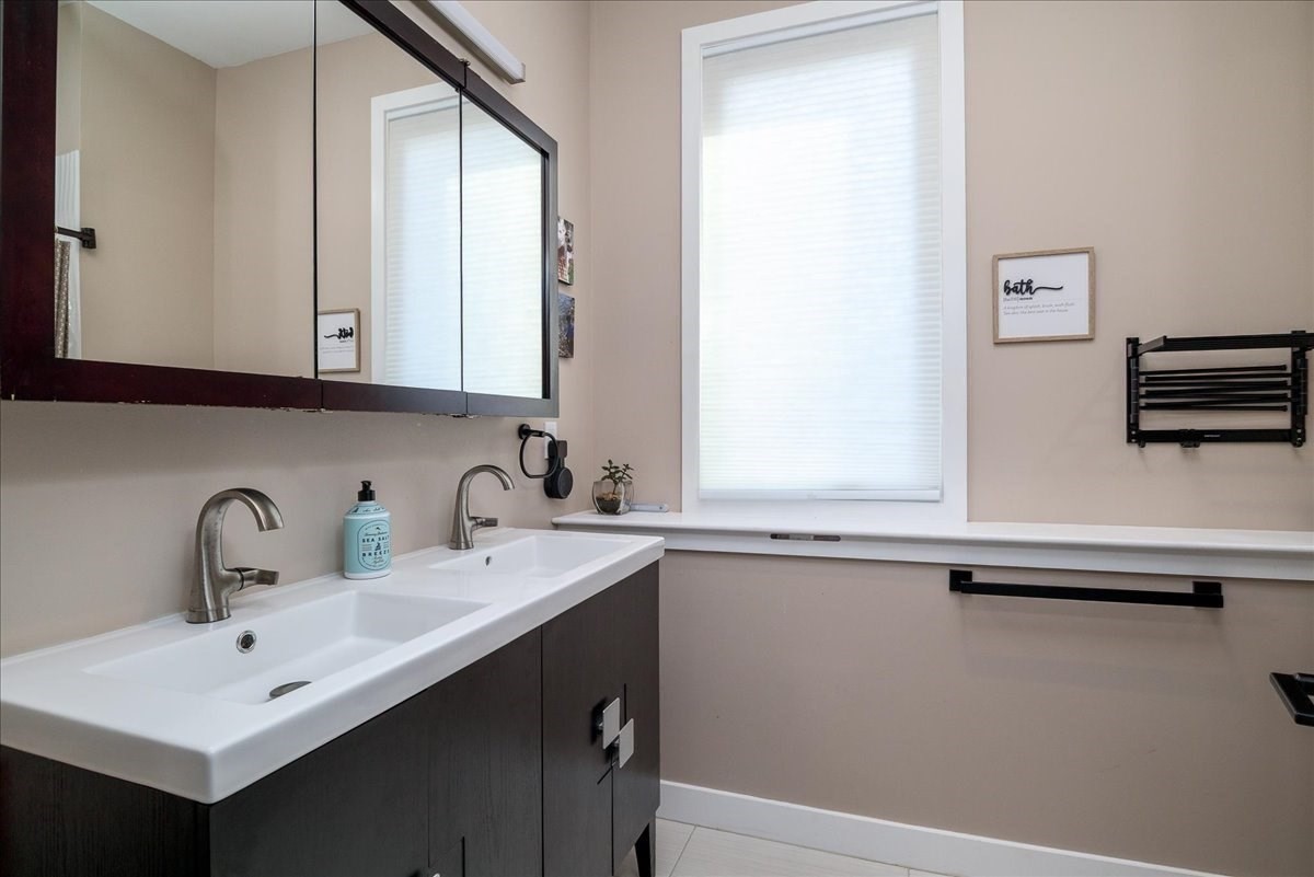 145 W River Street, Upton, MA 01568 - Image 23