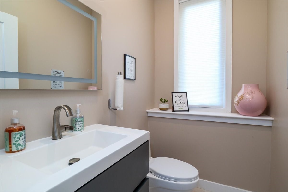 145 W River Street, Upton, MA 01568 - Image 29