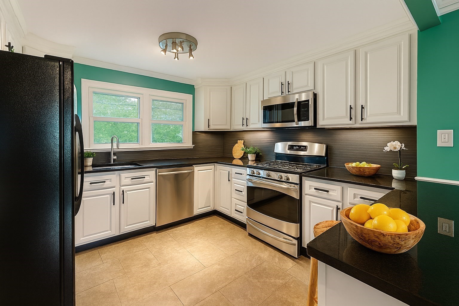 129 Lake St, Waltham, MA 02451 - Image 12