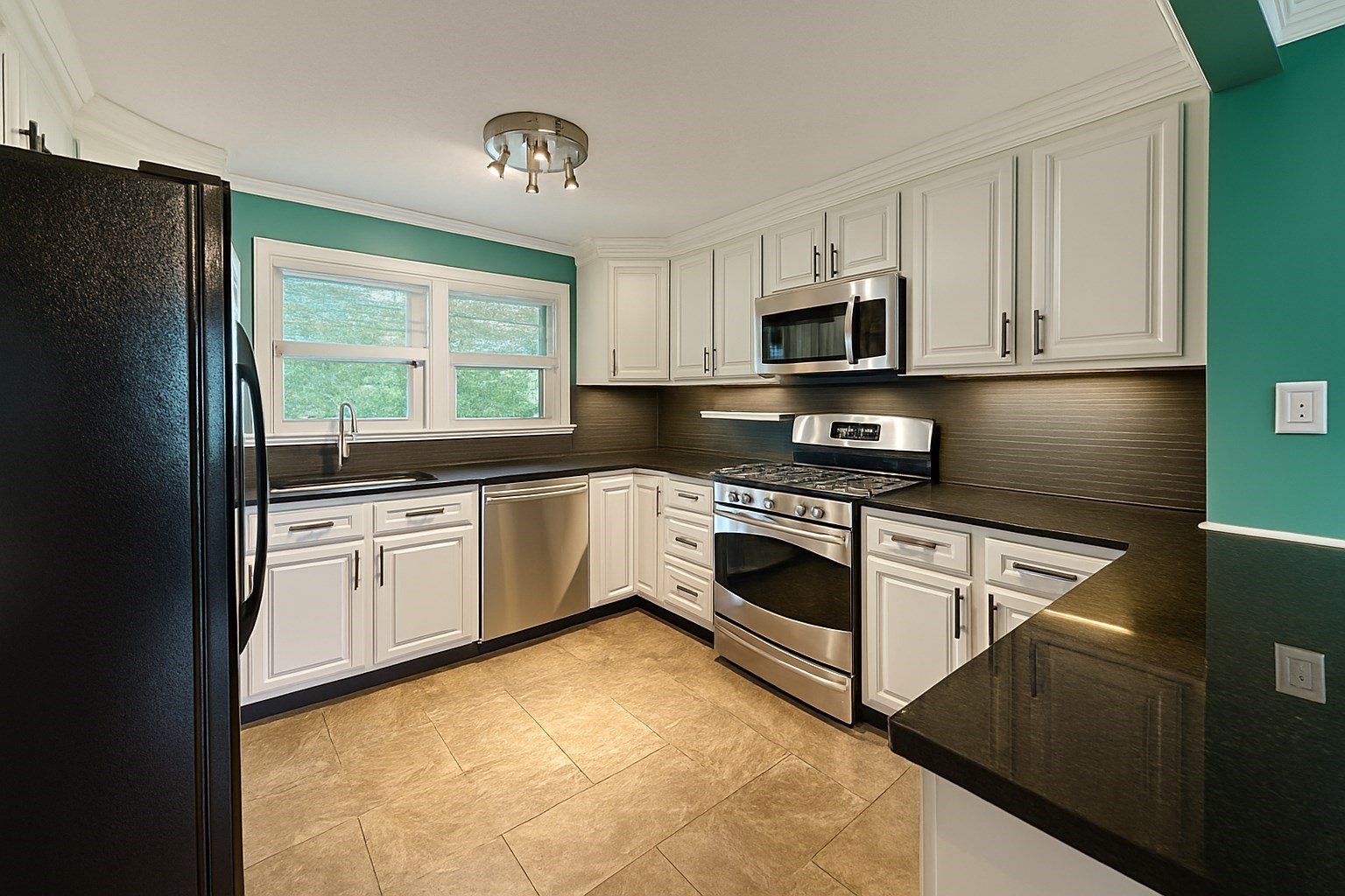 129 Lake St, Waltham, MA 02451 - Image 13