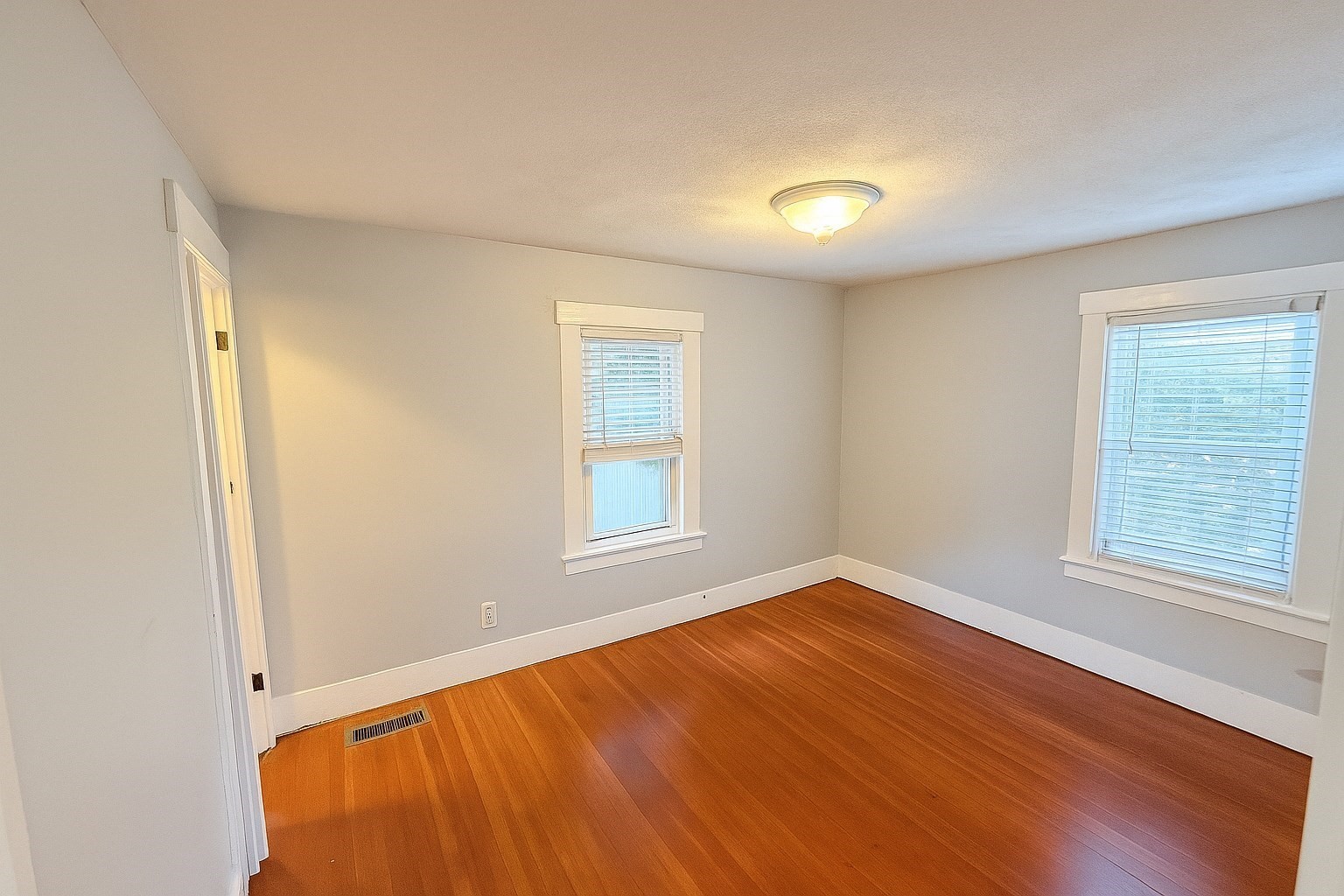 129 Lake St, Waltham, MA 02451 - Image 20