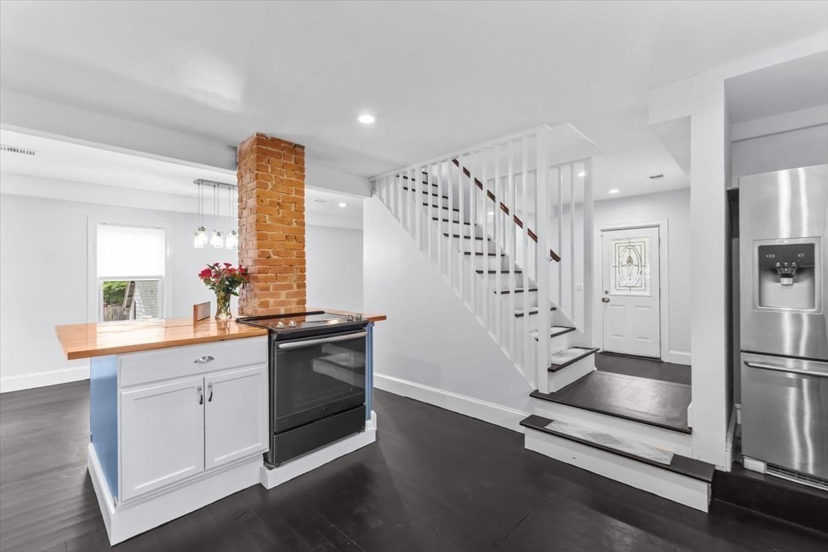 721 Pleasant Street, Brockton, MA 02301 - Image 9