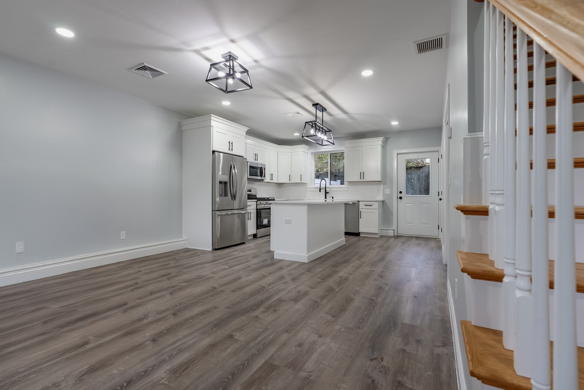 219 Earle St Unit 3, Fall River, MA 02723 - Image 3