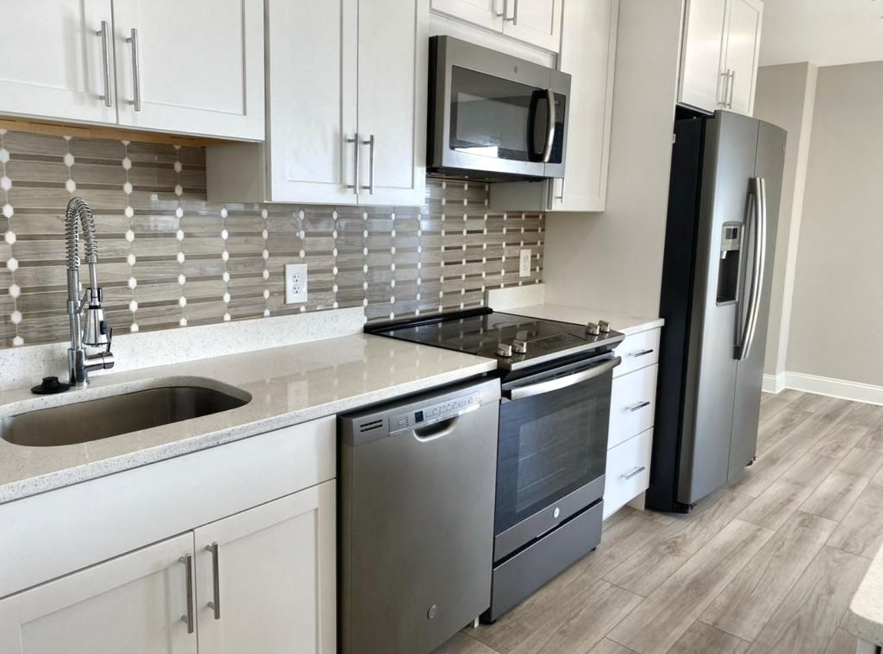 474 Revere Beach Blvd Unit 702, Revere, MA 02151 - Image 2