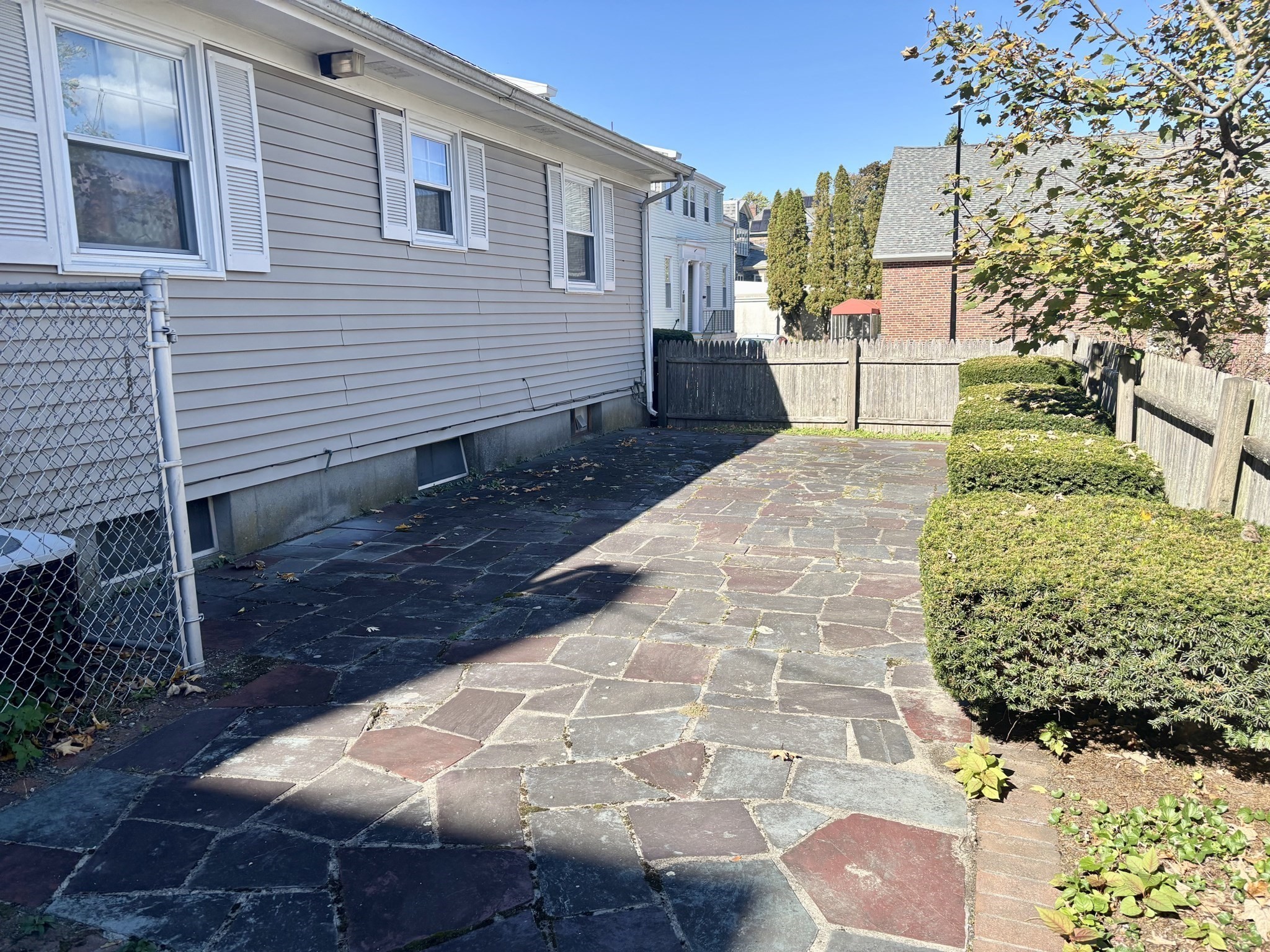 2 Howland Ter, New Bedford, MA 02740 - Image 23