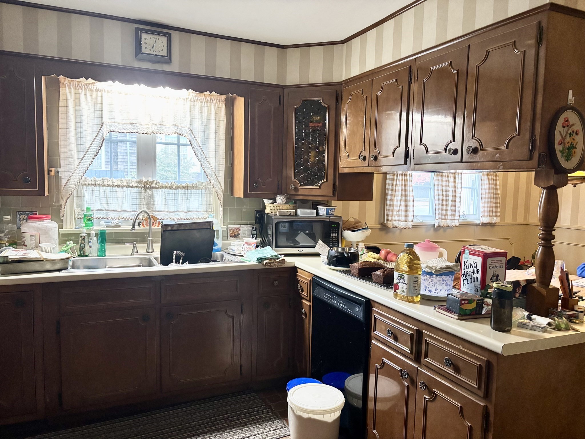 2 Howland Ter, New Bedford, MA 02740 - Image 4