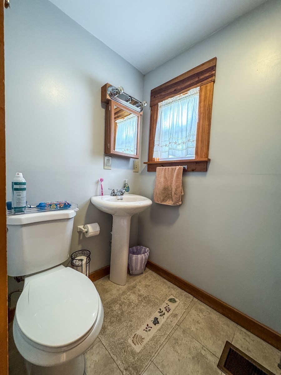 23 Alden Street, Greenfield, MA 01301 - Image 24