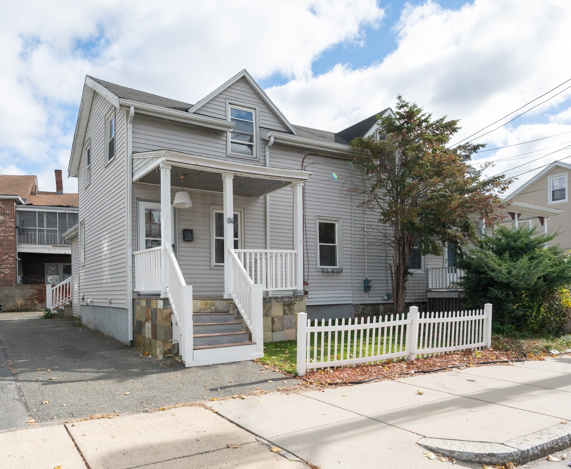 186 West St, Malden, MA 02148