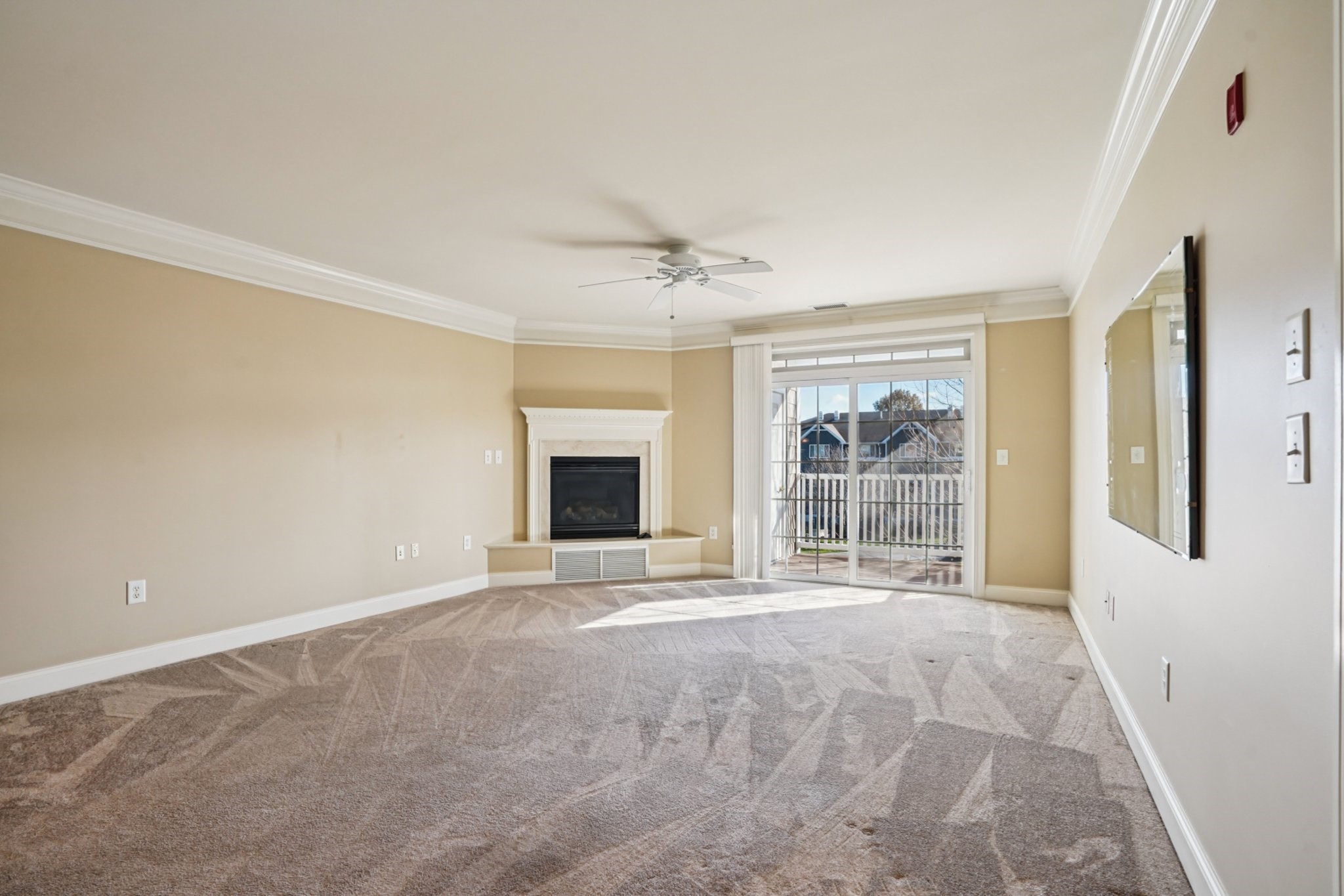 1224 Emerald Court Unit 1224, Tewksbury, MA 01876 - Image 3