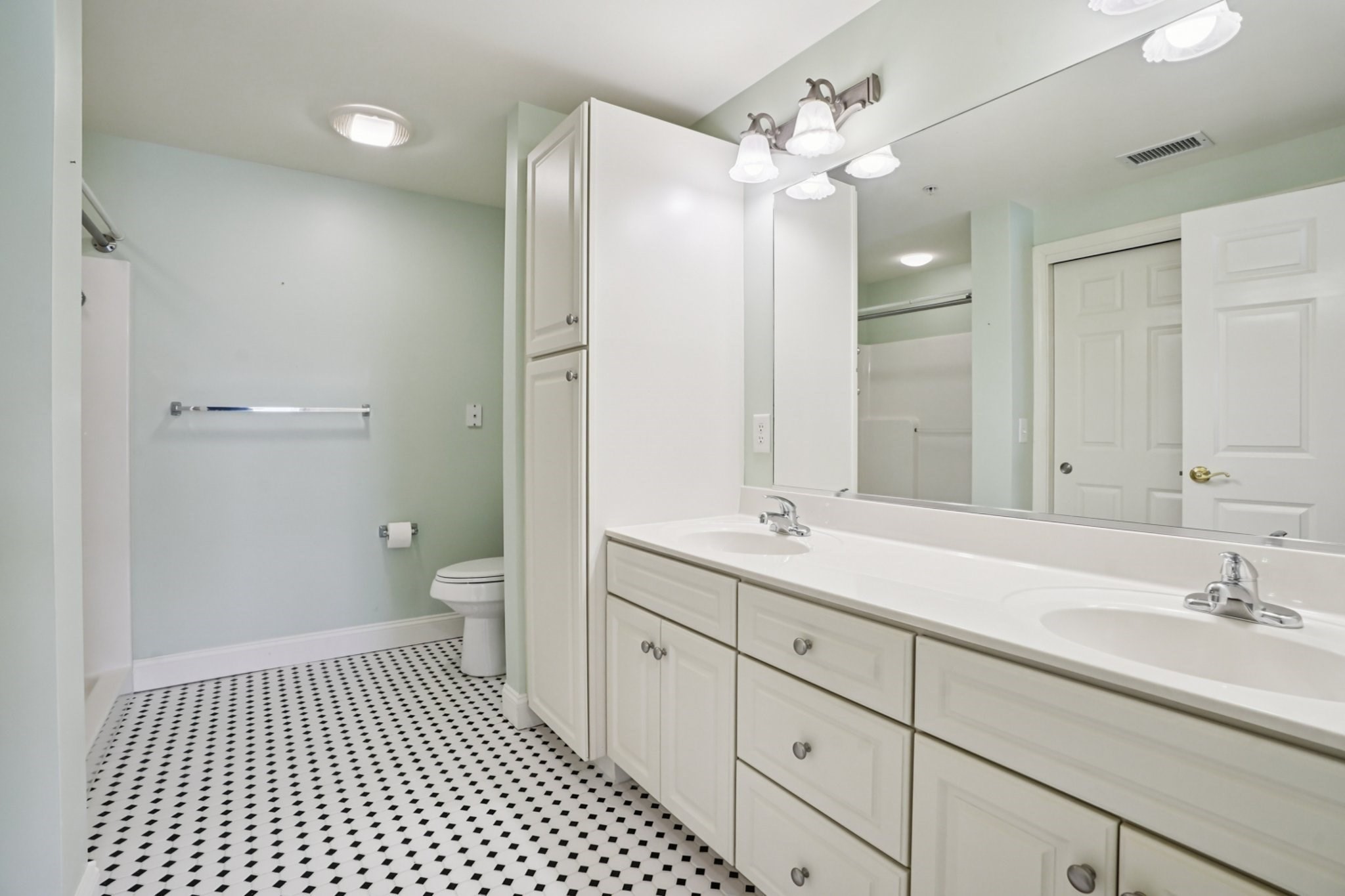 1224 Emerald Court Unit 1224, Tewksbury, MA 01876 - Image 22