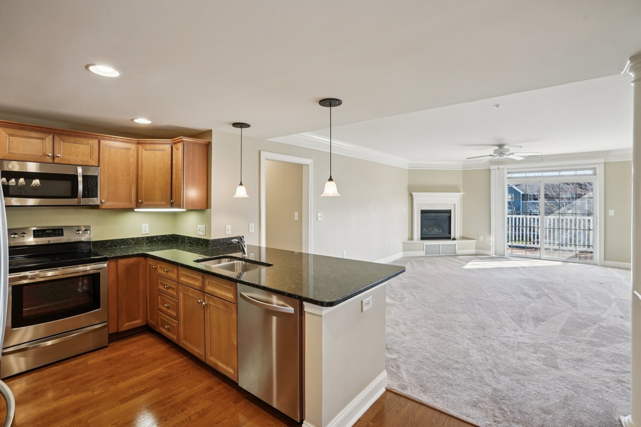 1224 Emerald Court Unit 1224, Tewksbury, MA 01876 - Image 10