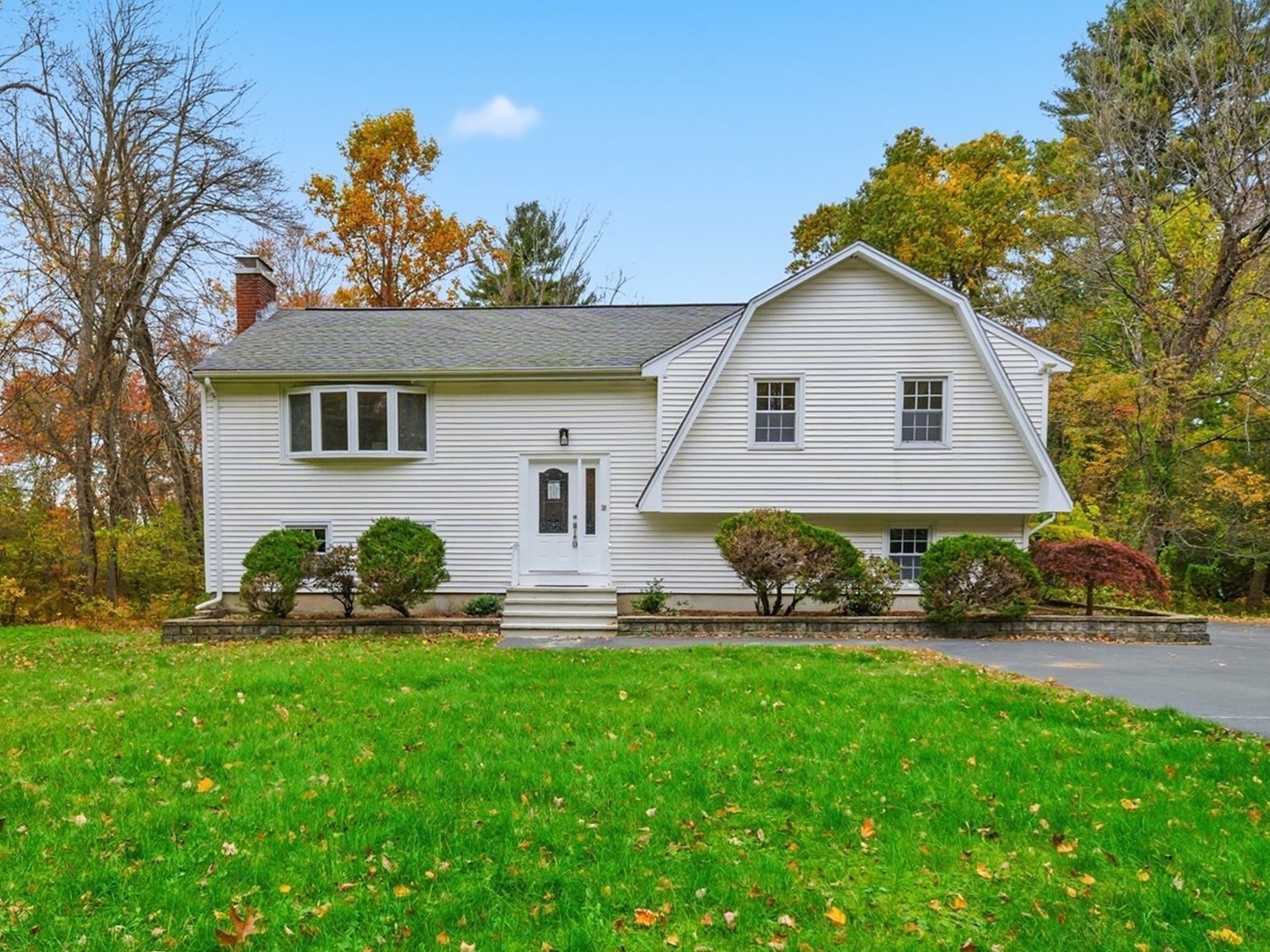 30 Bullard St, Sharon, MA 02067