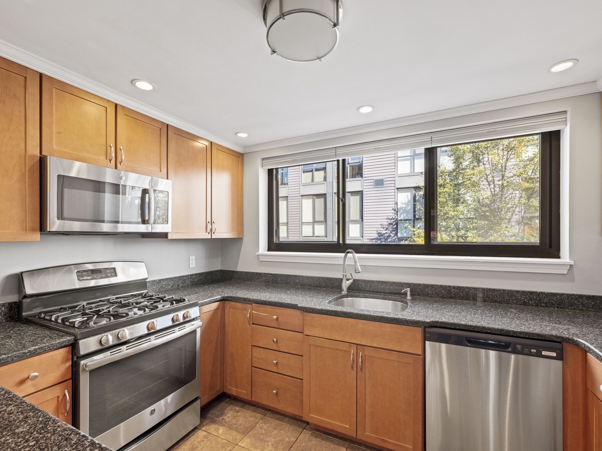 85 Brainerd Rd Unit TH7, Allston, Boston, MA 02134 - Image 14