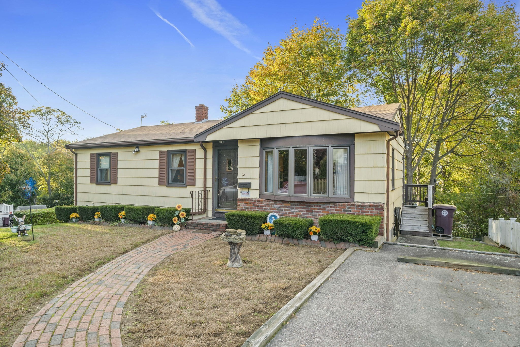 6 Grand View Road, Weymouth, MA 02191