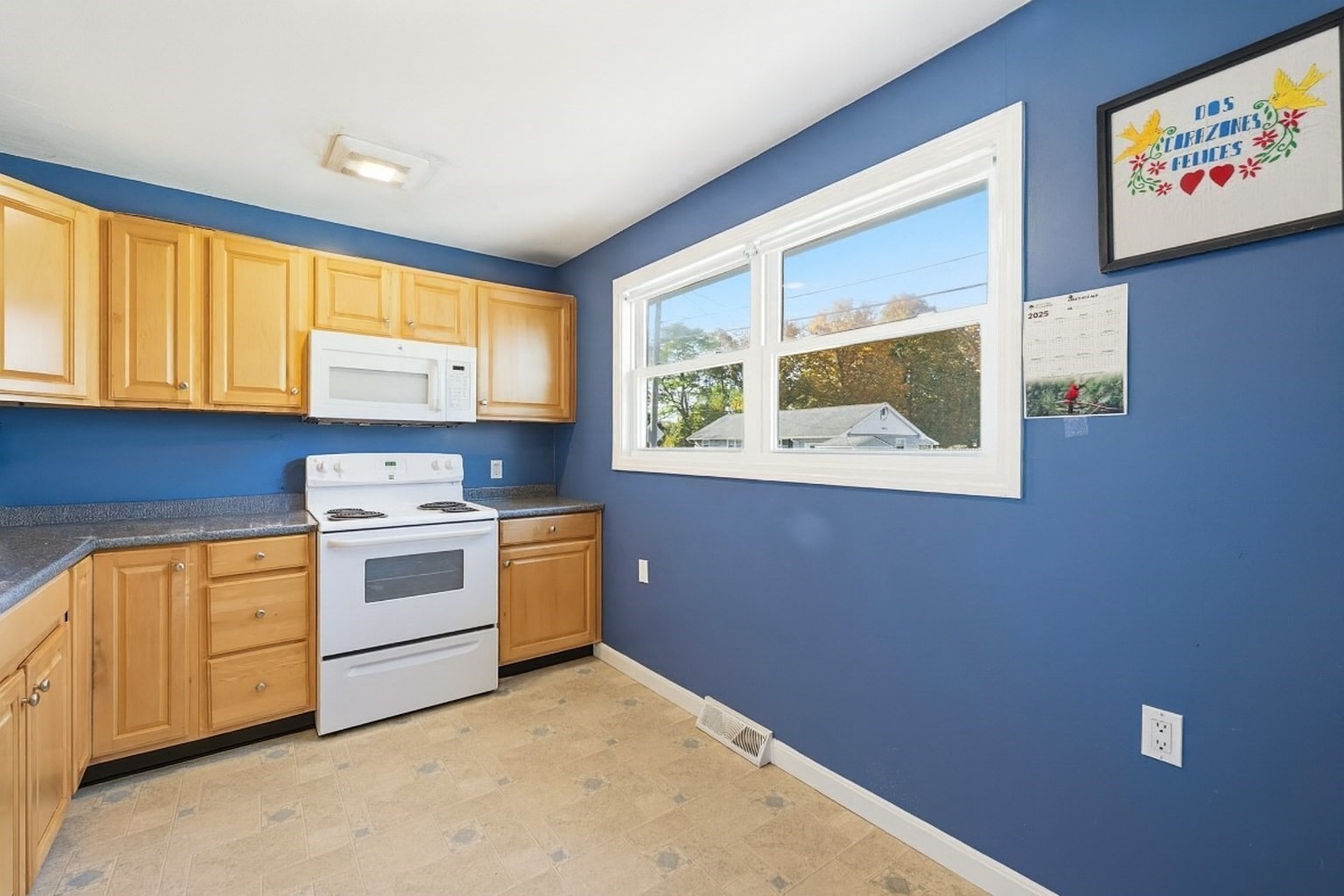 70 Pawtucket Drive, Lowell, MA 01854 - Image 8