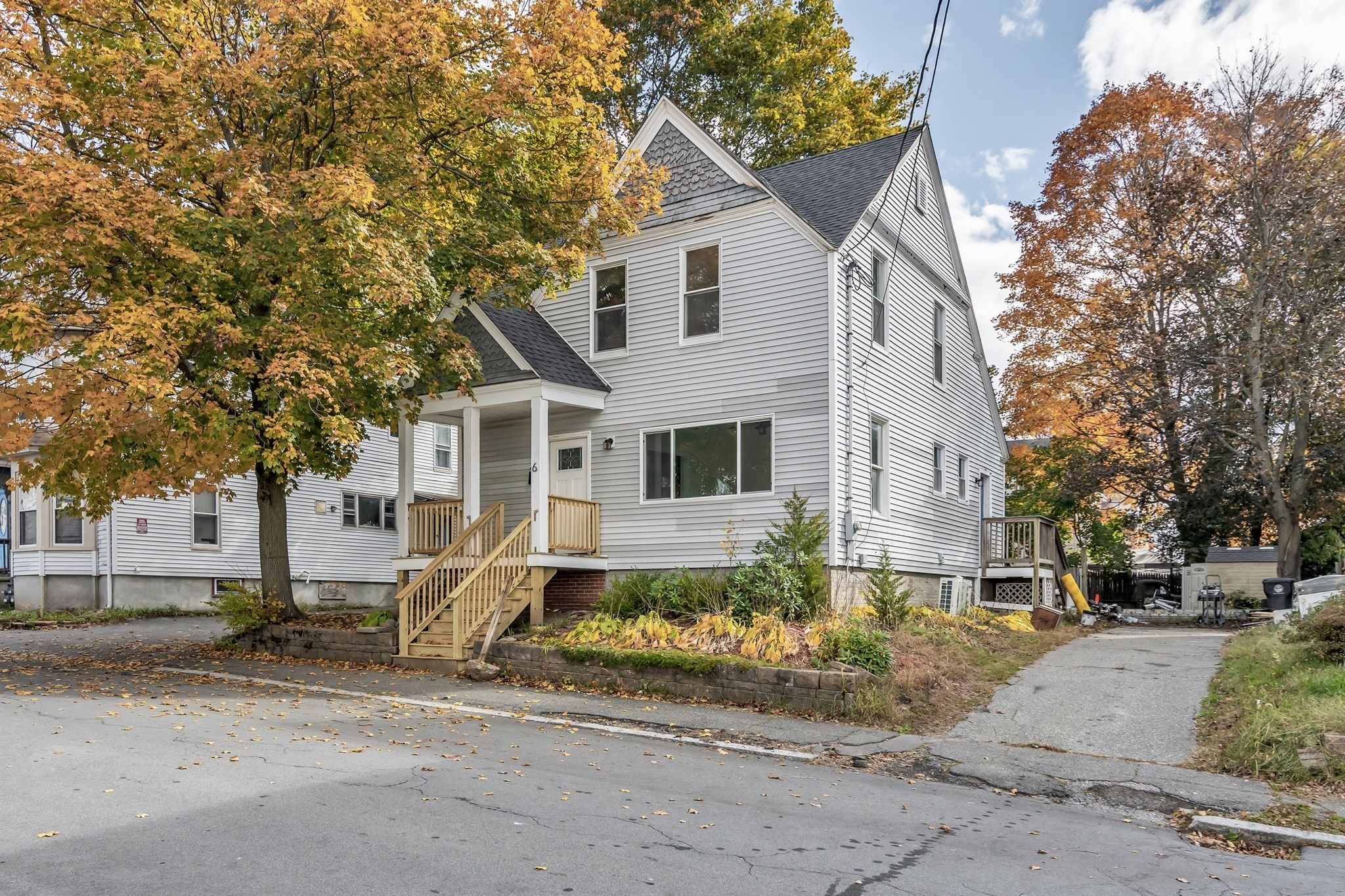 6 Dexter St, Haverhill, MA 01830