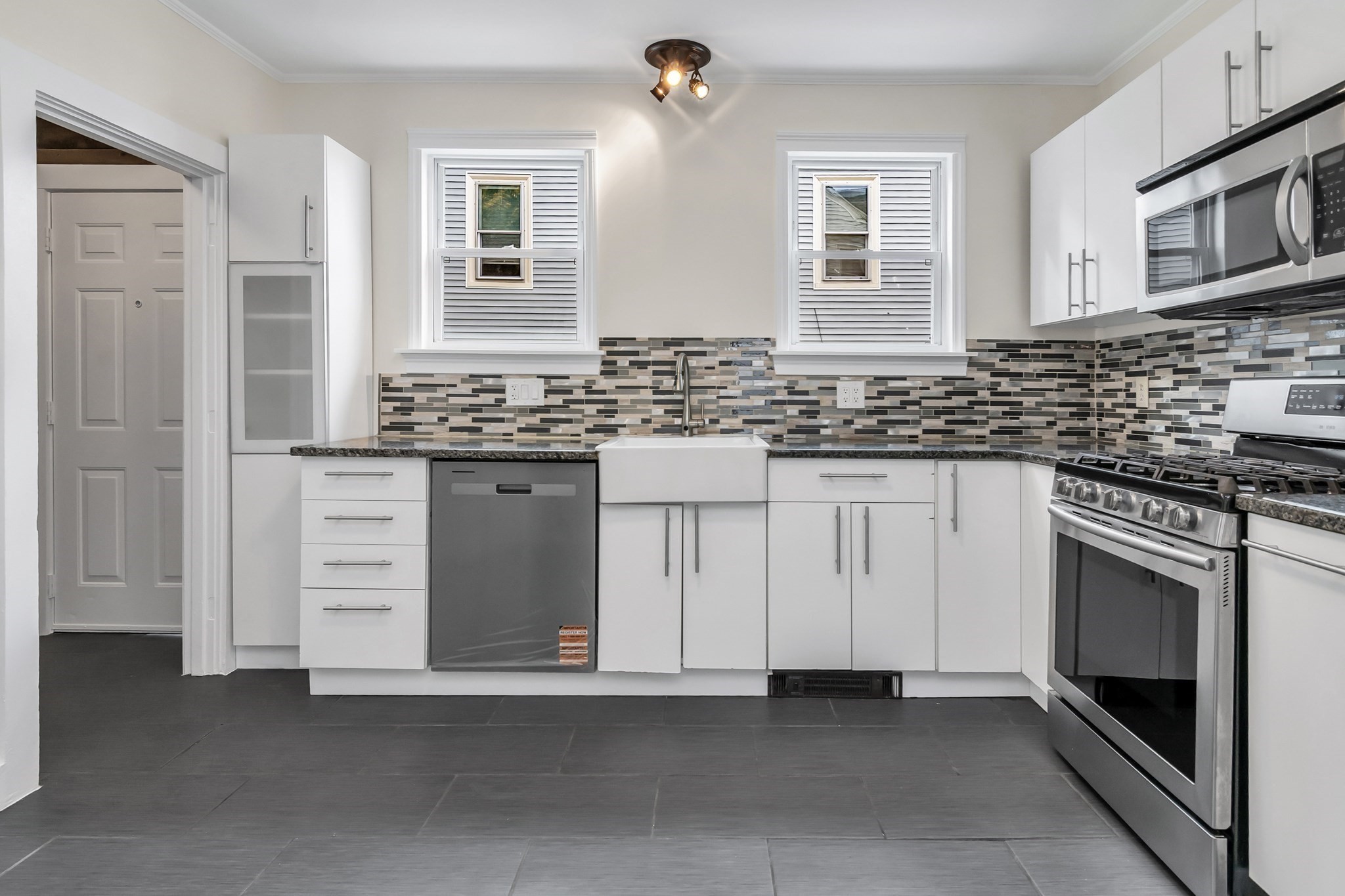 6 Dexter St, Haverhill, MA 01830 - Image 16