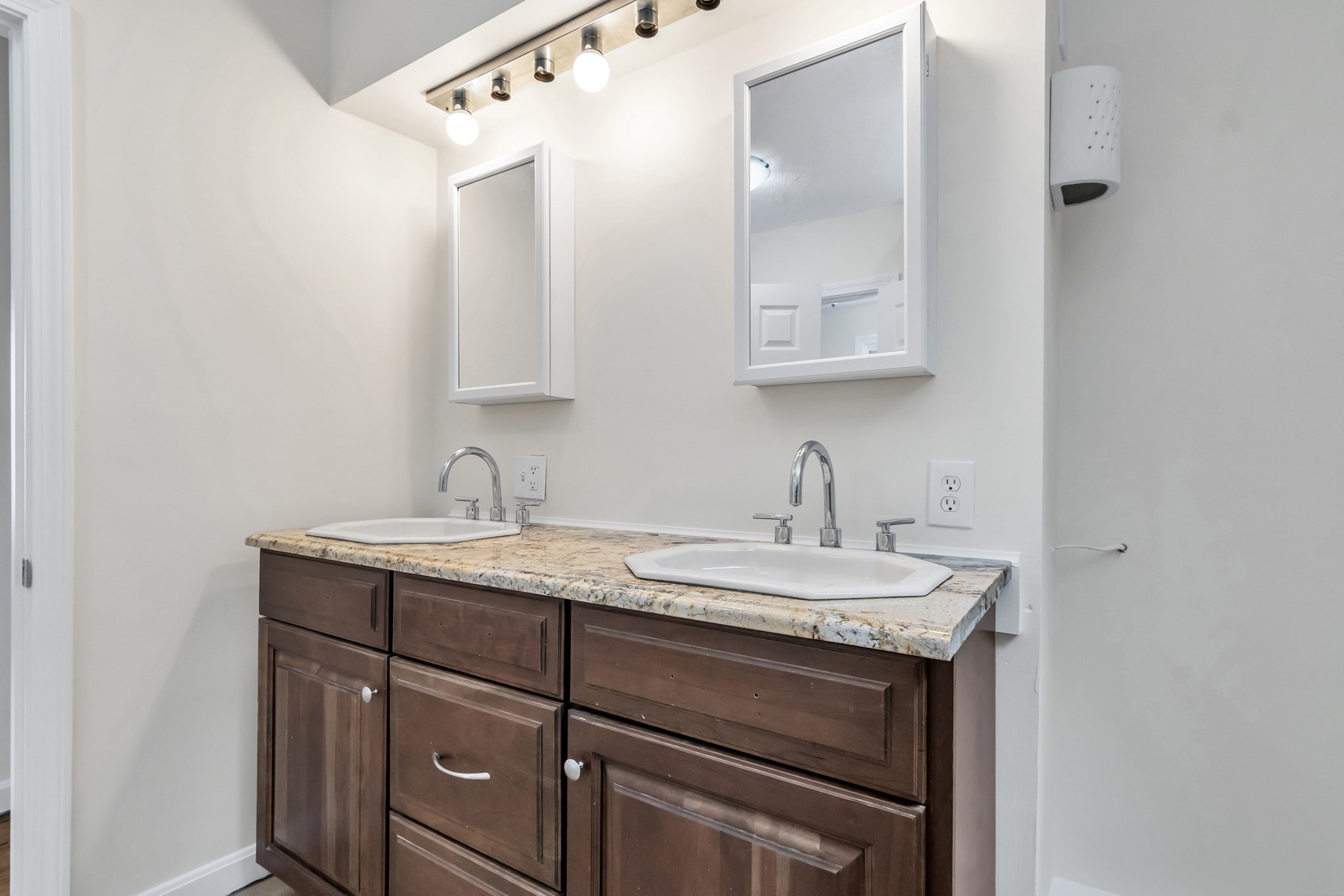 6 Dexter St, Haverhill, MA 01830 - Image 39