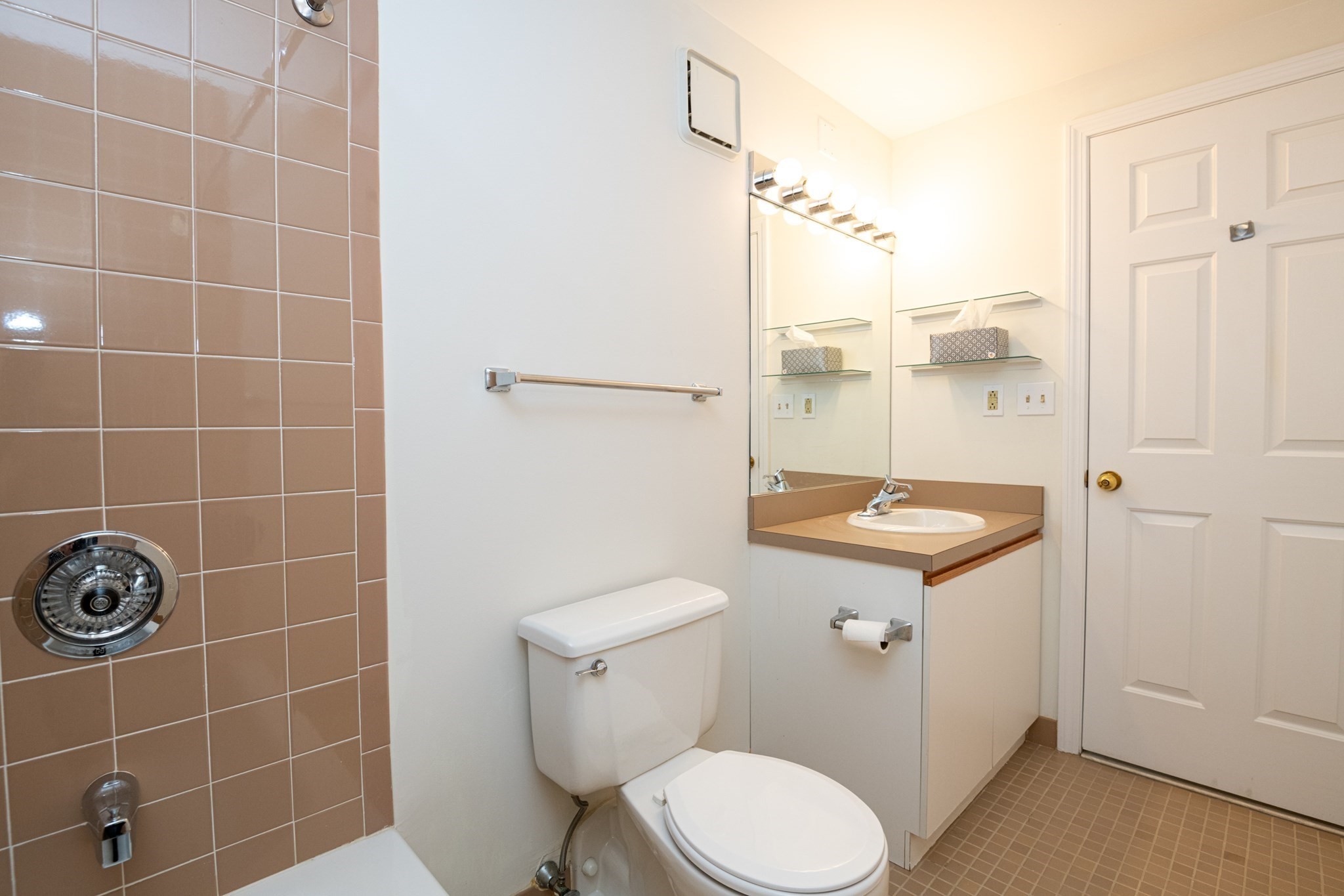 200 Ledgewood Drive Unit 505, Stoneham, MA 02180 - Image 26