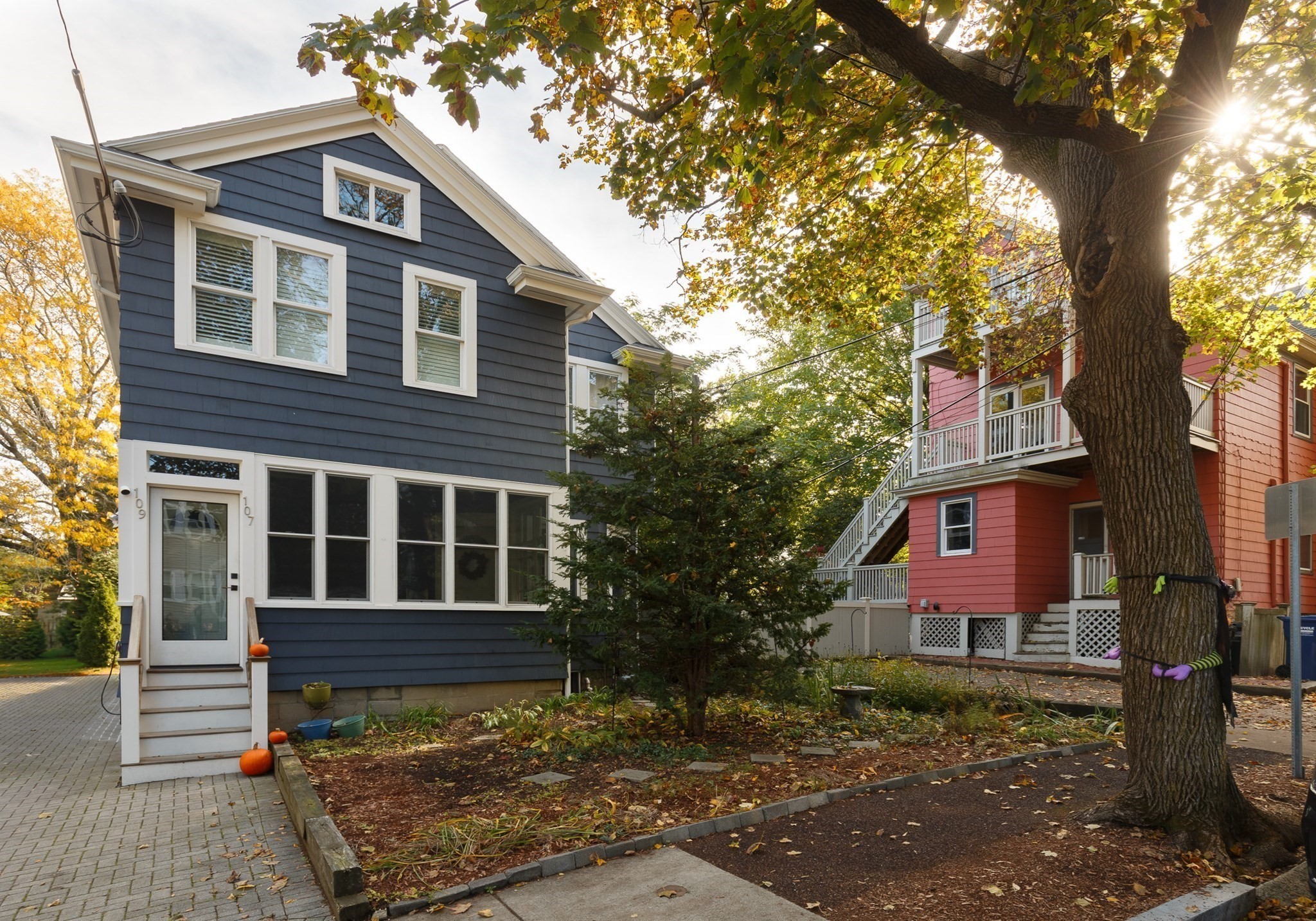 107 Grozier Rd Unit 1, Cambridge, MA 02138
