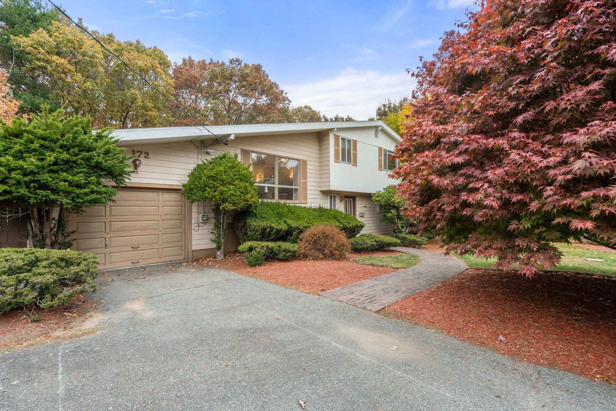 172 Wilshire Dr, Sharon, MA 02067 - Image 2