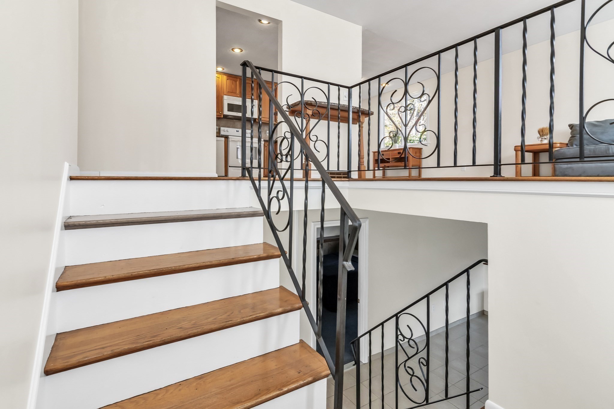 167 Charles Drive, Tewksbury, MA 01876 - Image 2