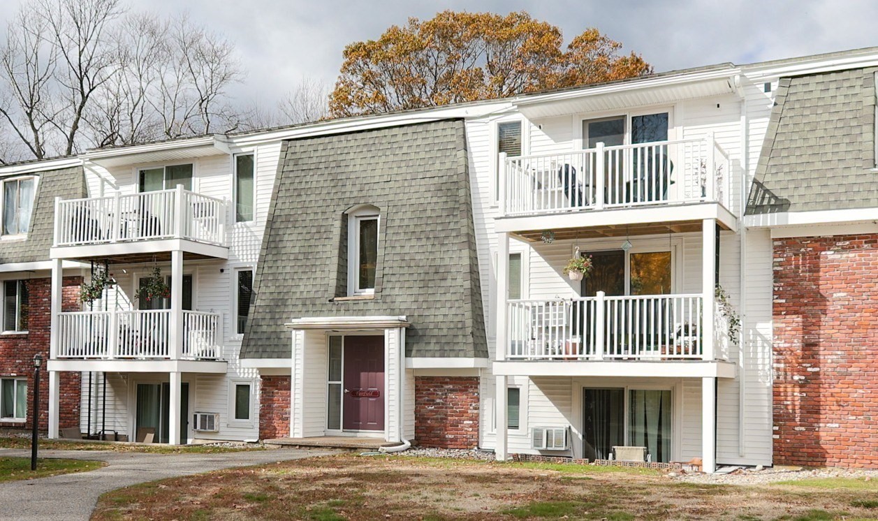 96 Main St Unit E2, Foxboro, MA 02035