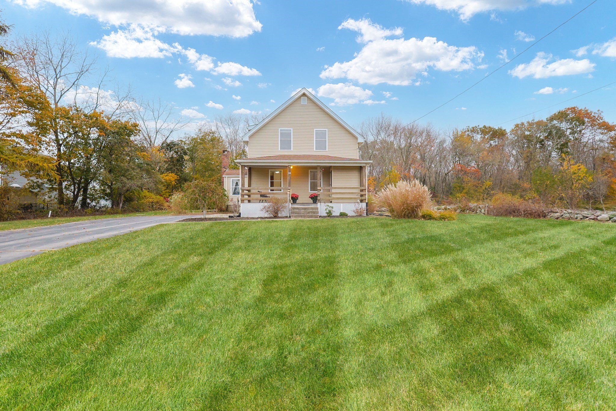 24 Alvin St, Attleboro, MA 02703