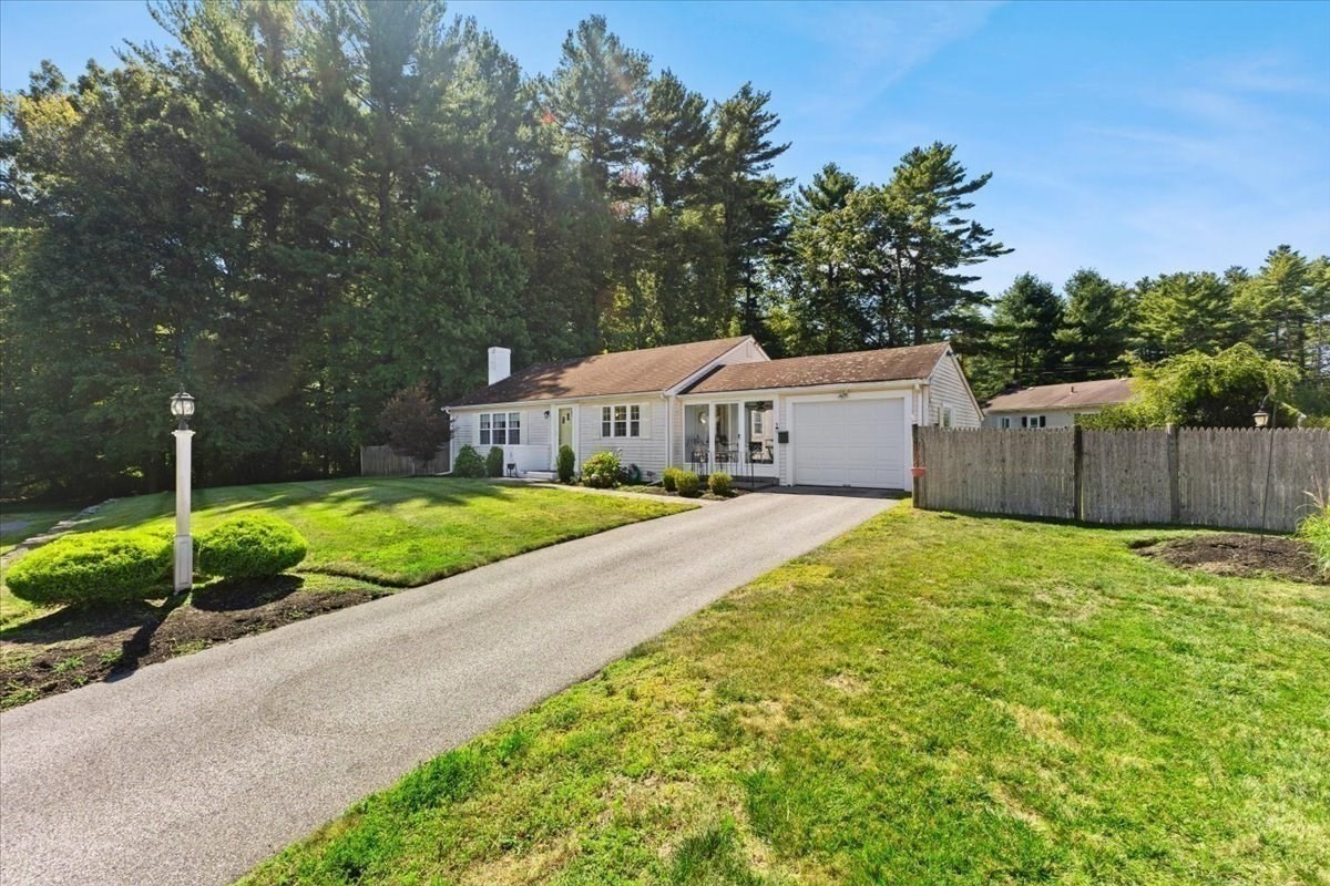 5 Chamberlain St, Abington, MA 02351