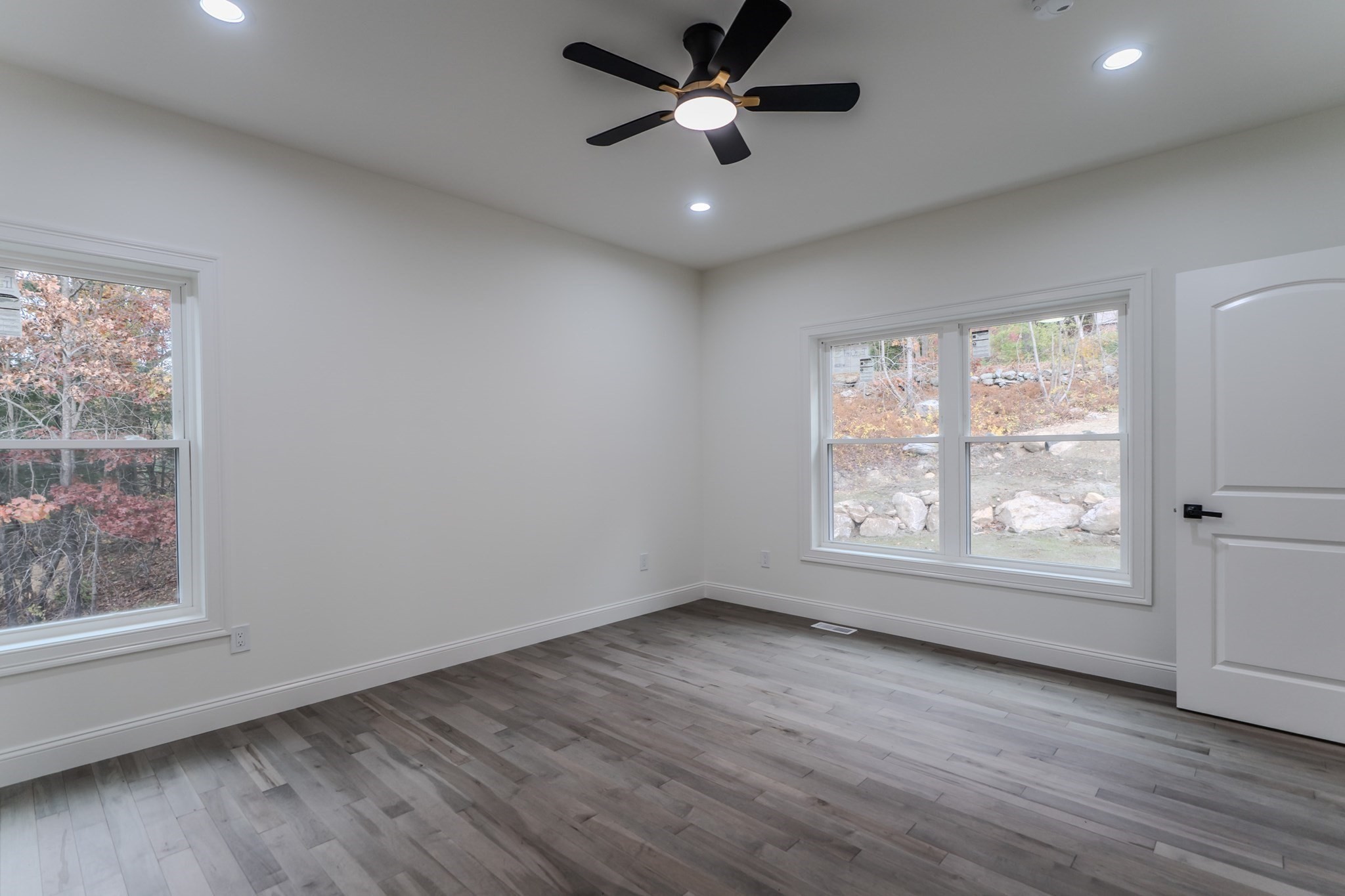 135 Thompson St, Palmer, MA 01069 - Image 15