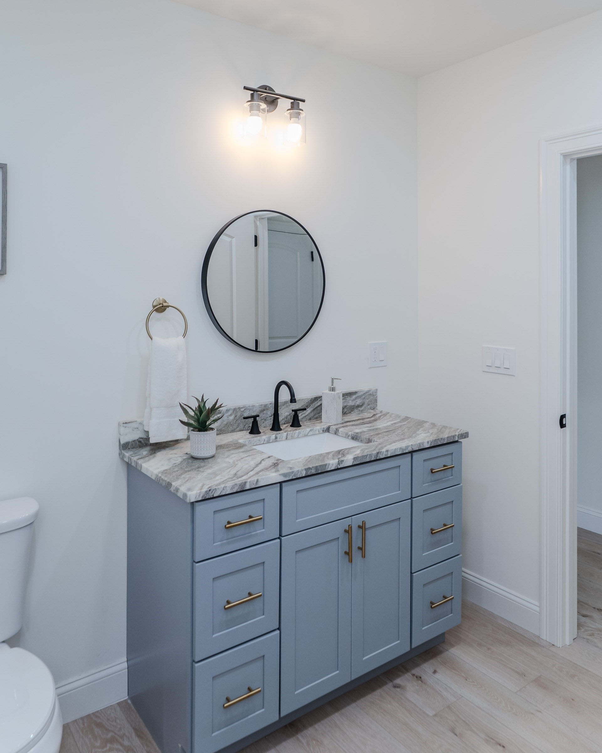 135 Thompson St, Palmer, MA 01069 - Image 29