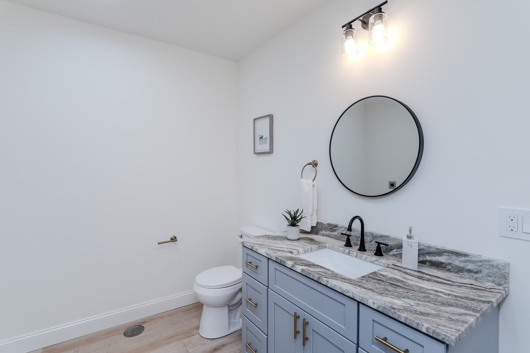 135 Thompson St, Palmer, MA 01069 - Image 30