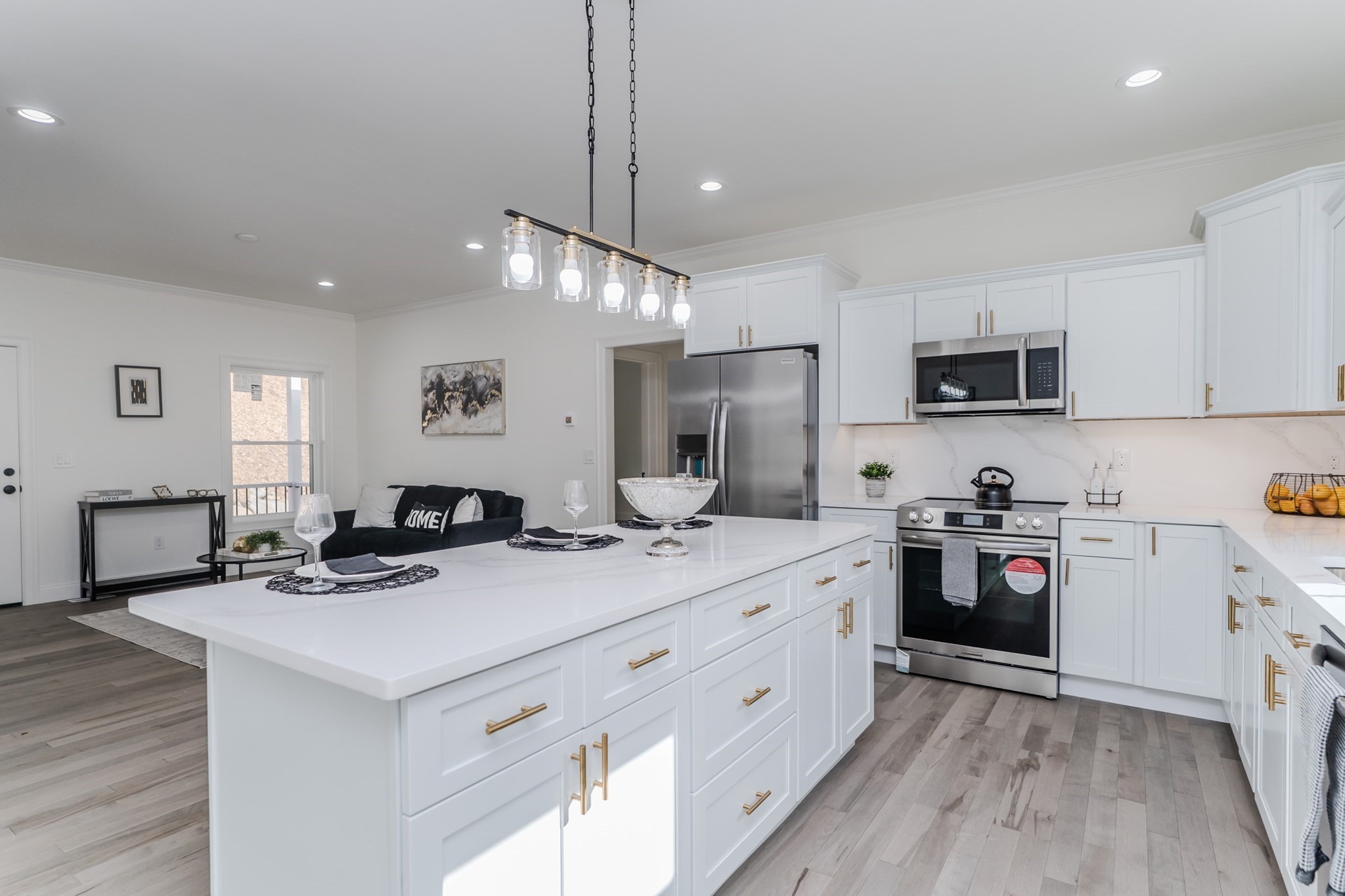 135 Thompson St, Palmer, MA 01069 - Image 4