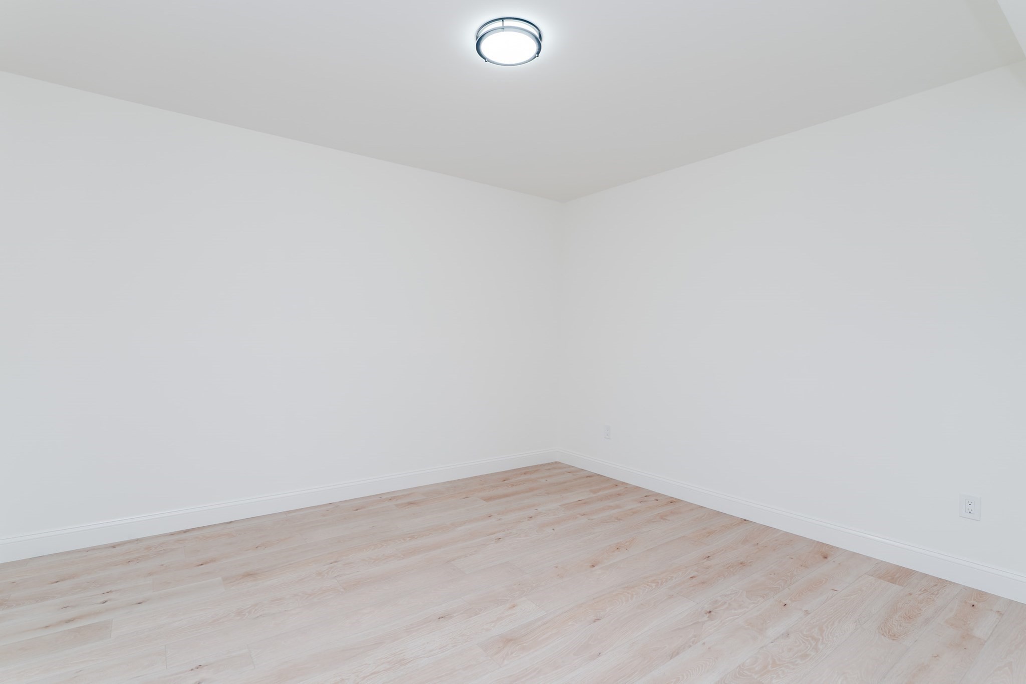 135 Thompson St, Palmer, MA 01069 - Image 32