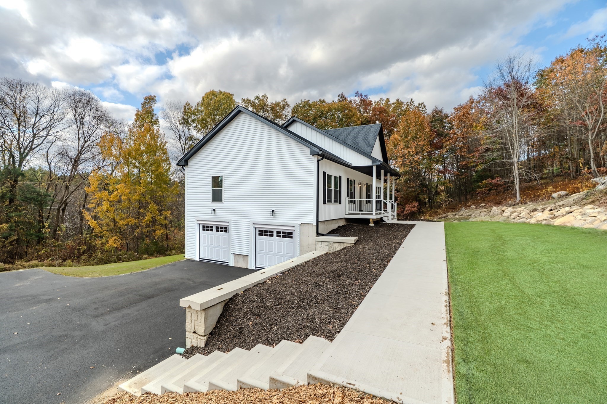 135 Thompson St, Palmer, MA 01069 - Image 39