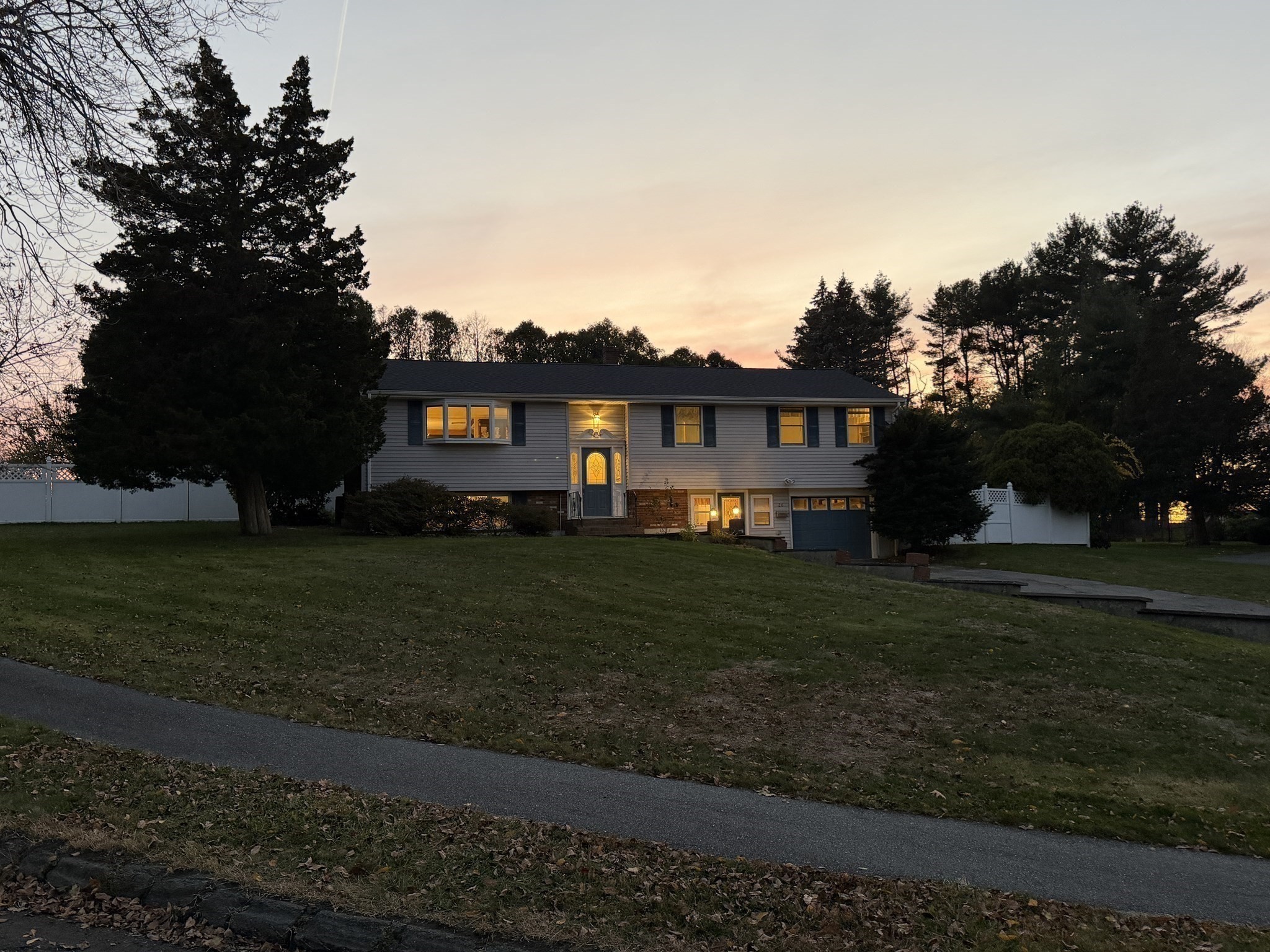 26 Mohawk St, Danvers, MA 01937 - Image 3