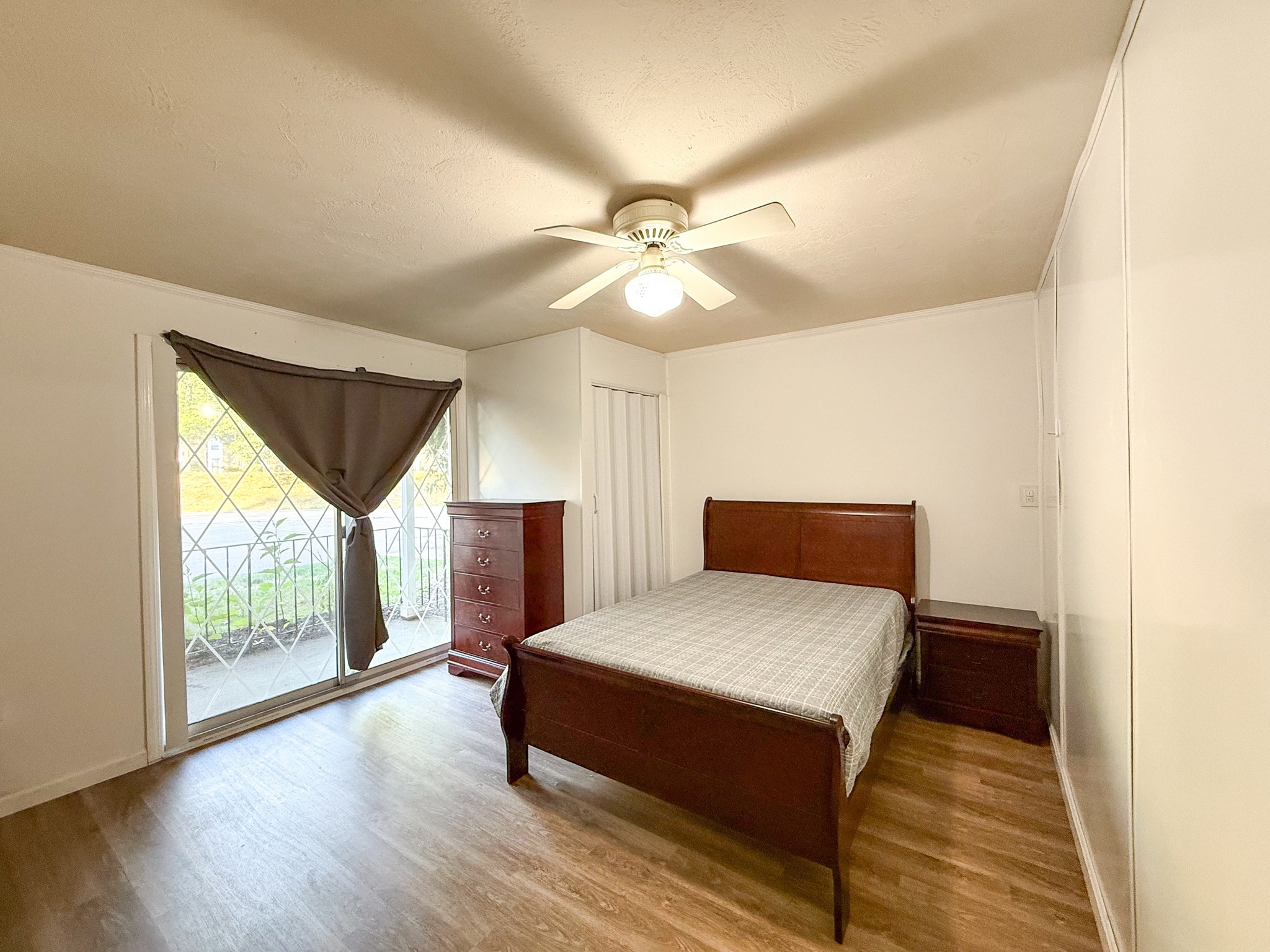 10 Shadowbrook Ln Unit 24, Milford, MA 01757 - Image 11